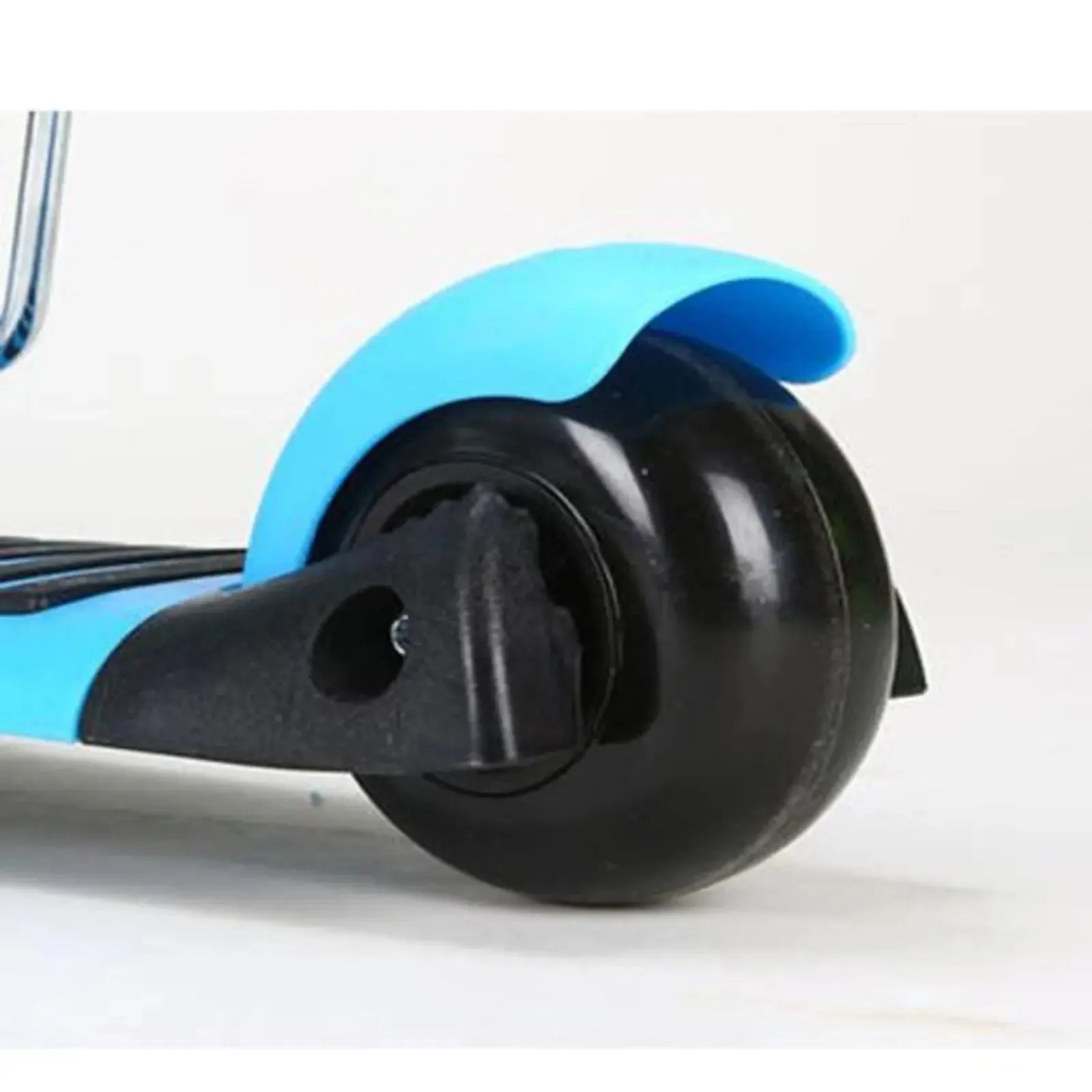 5U1 Veseli Romobil Bubamara