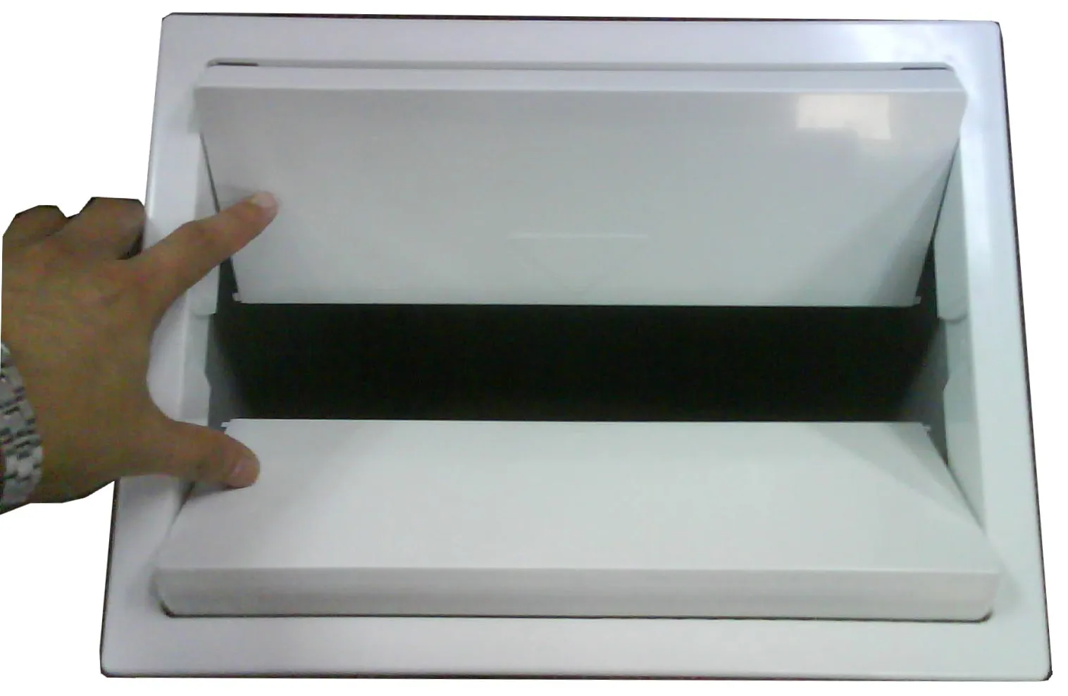 60 Litres WHITE Powder Coated Steel Bin C/W Self-Closing Lid