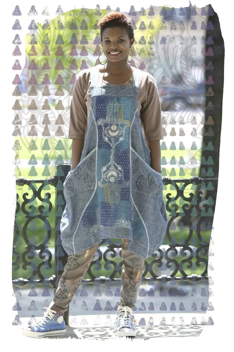 6201 Chambray Curve Apron Hamsa