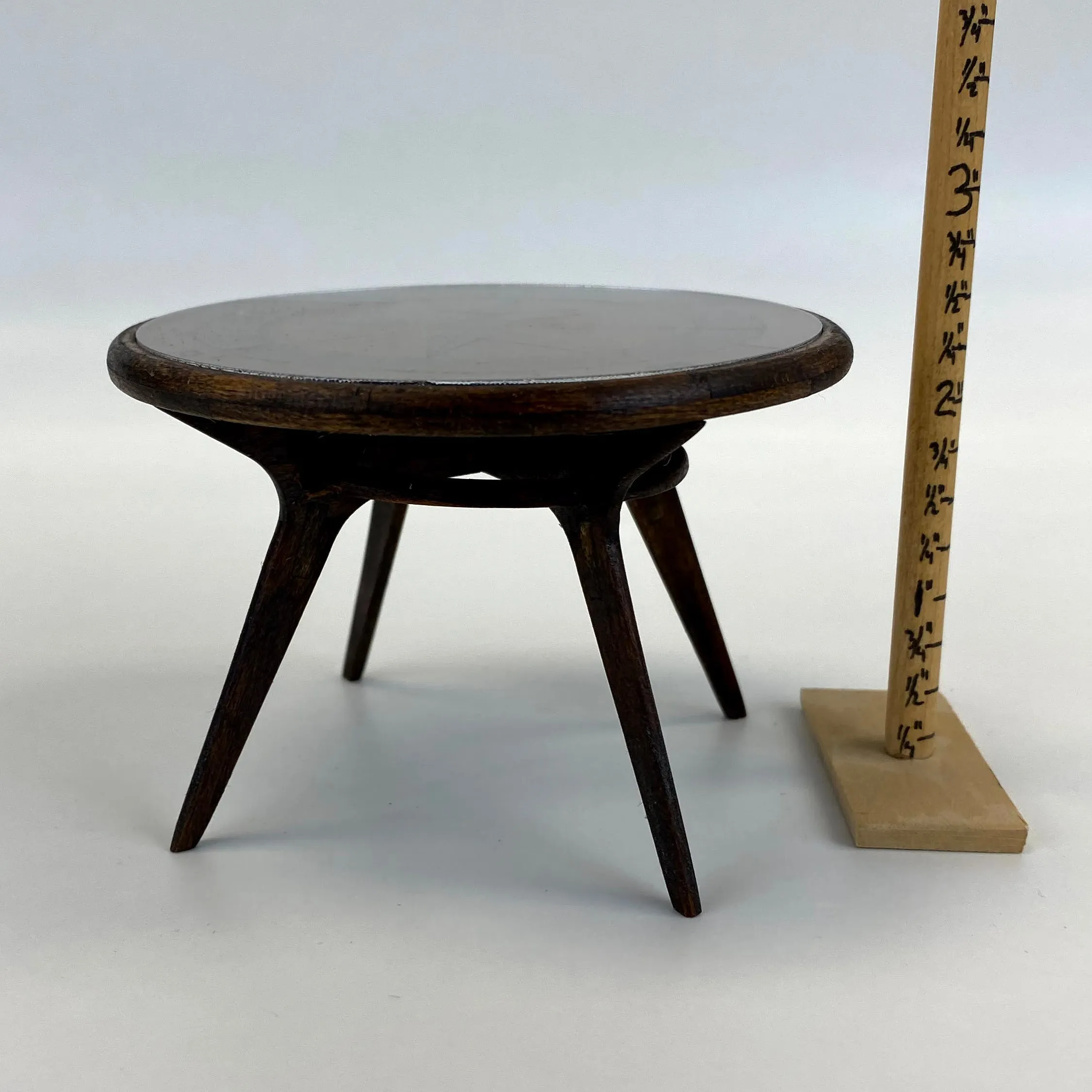 Anderson Compass Table