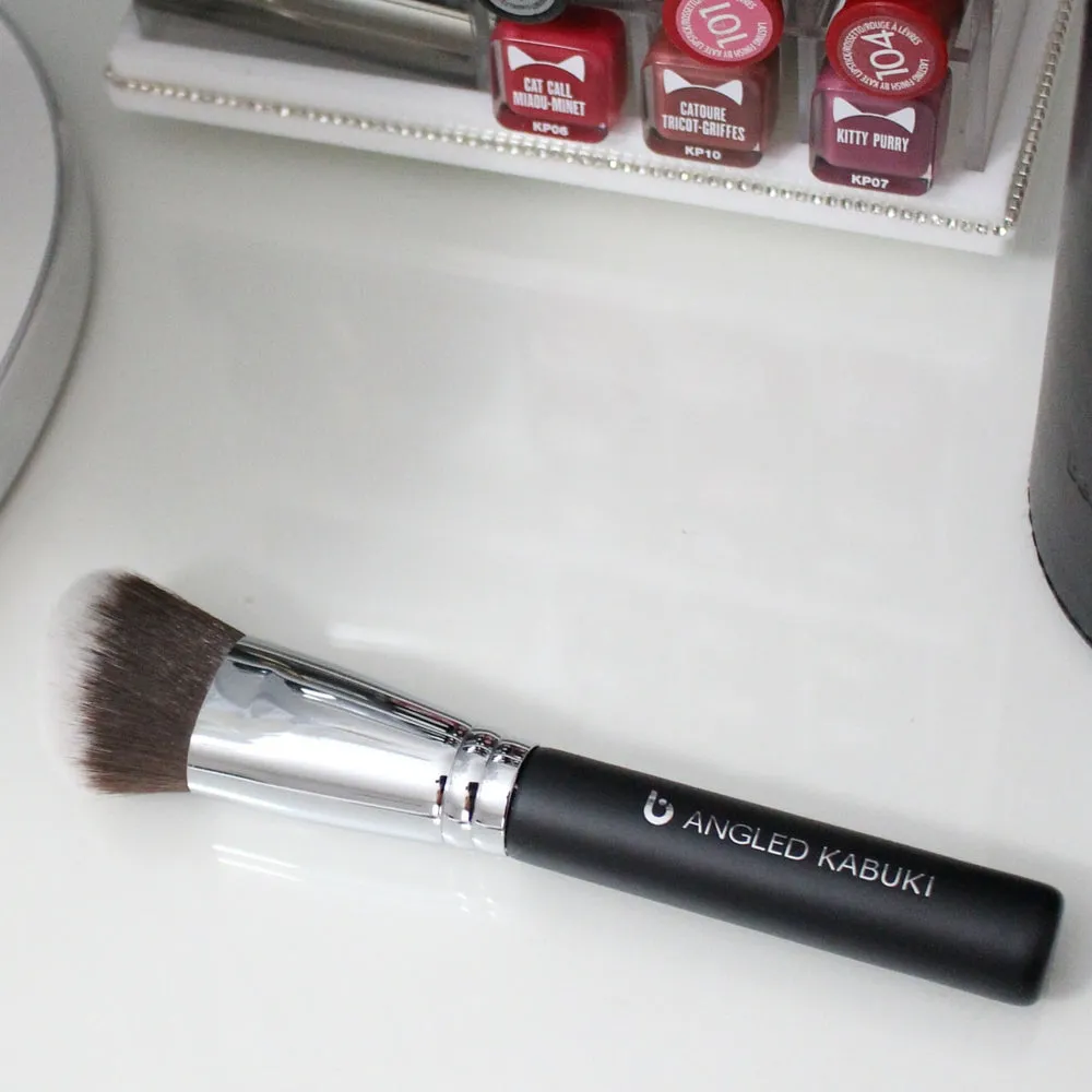 Angled Kabuki Makeup Brush