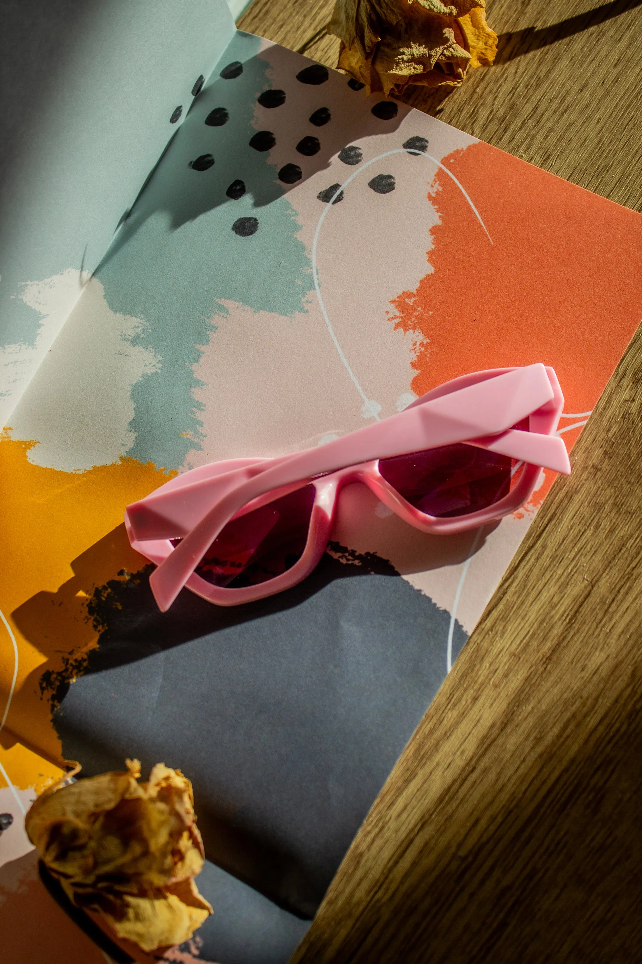 Angled Polygon Thick Frame Sunglasses