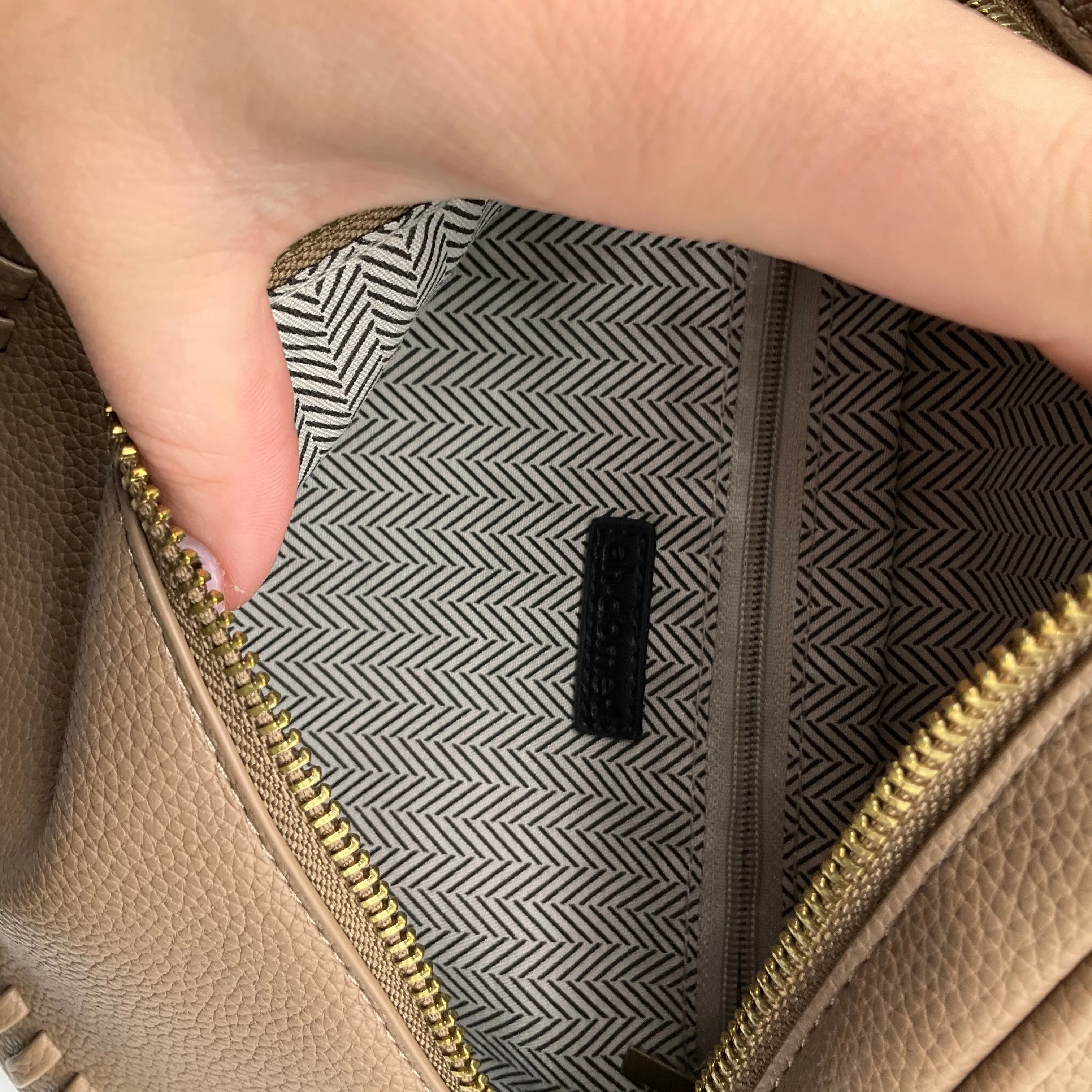 Belt Bag By Cmb, Size: Small