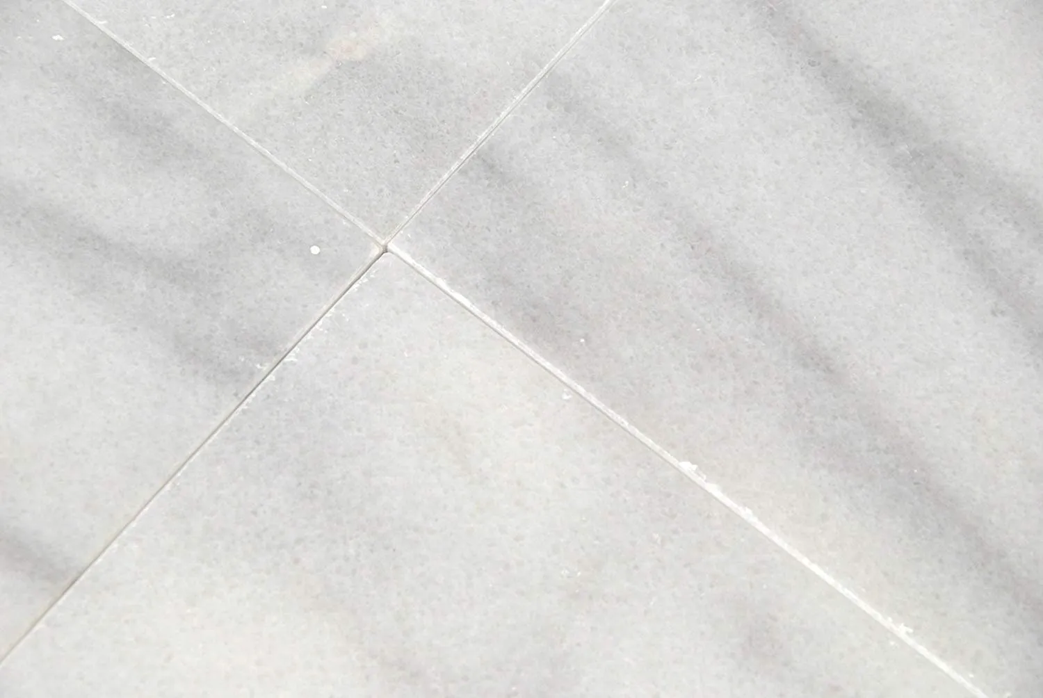 Bianco Venato Marble 18X18 Polished Tiles - Premium Quality (LOT of 100 PCS. (225 SQ. FT.))