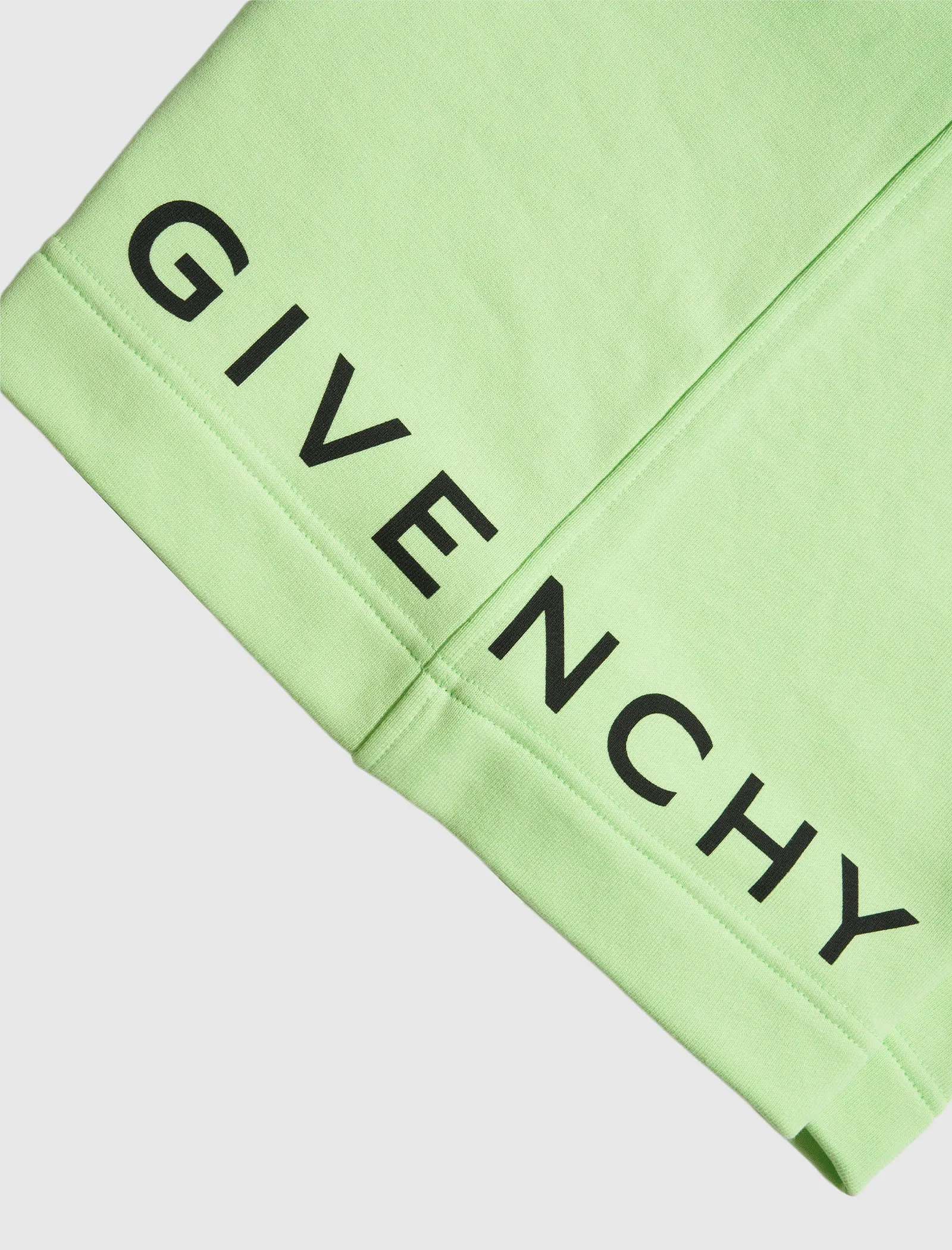 BOXY FIT SHORT