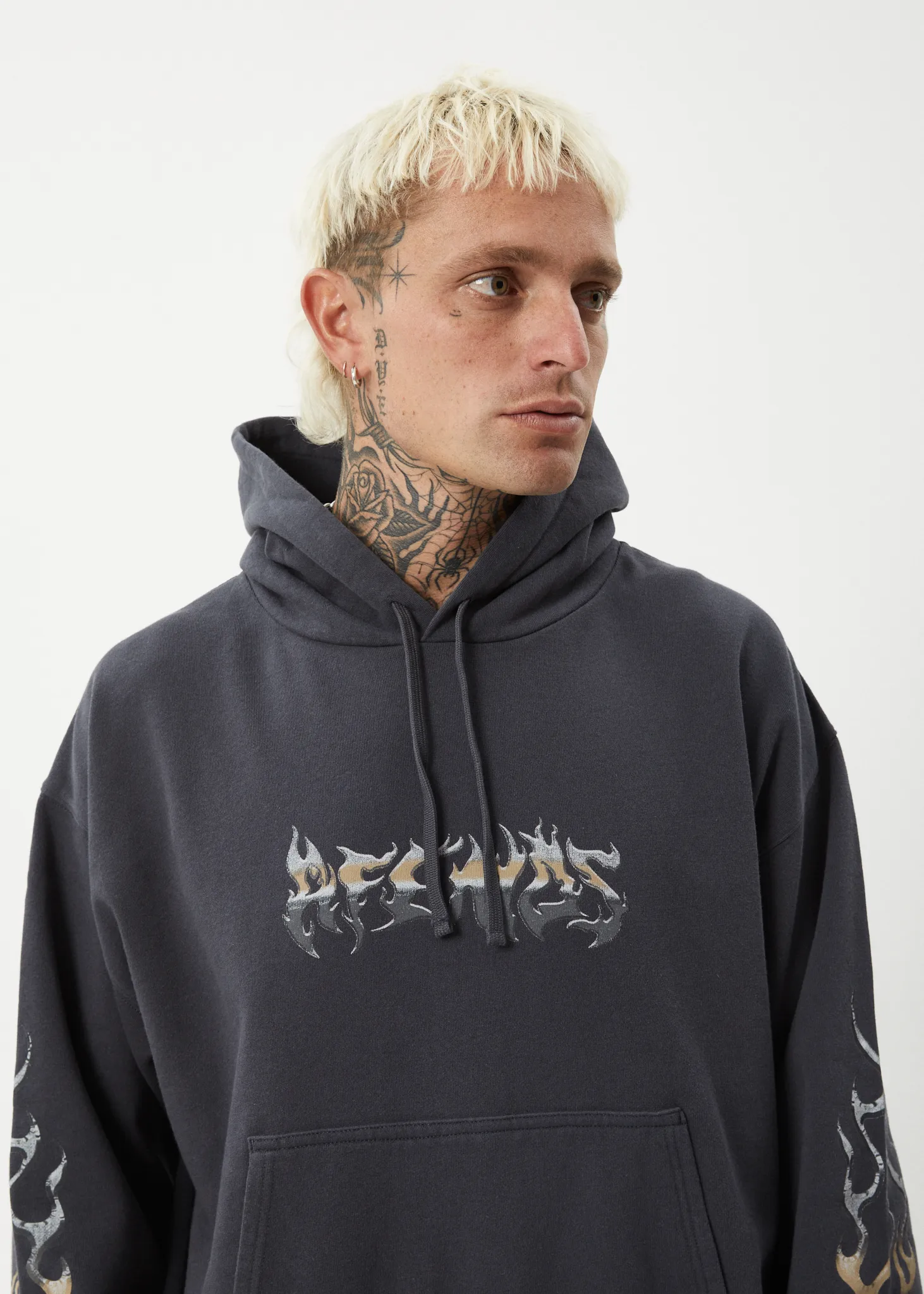 Boxy Pull On Hood
