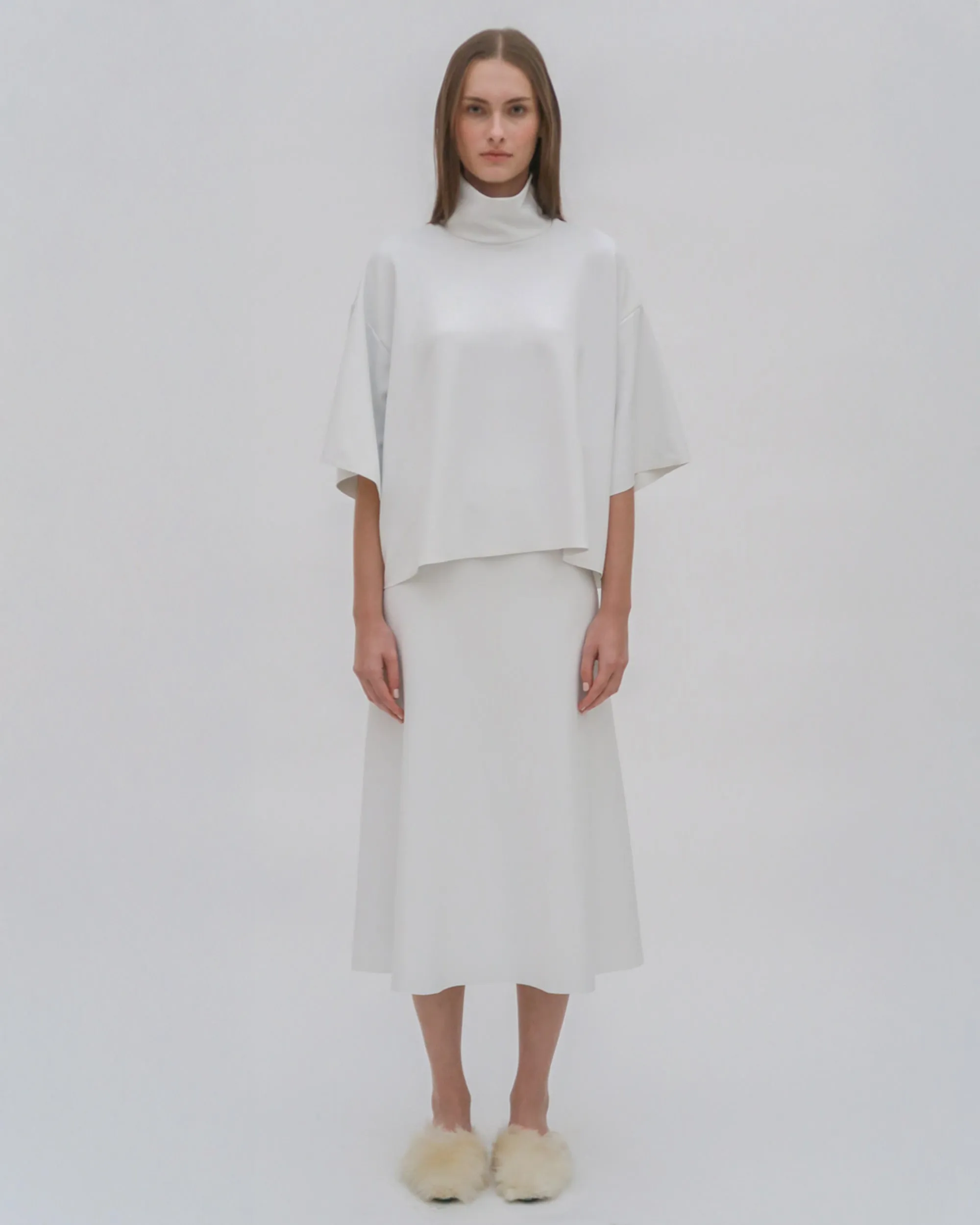 BOXY TURTLENECK TOP