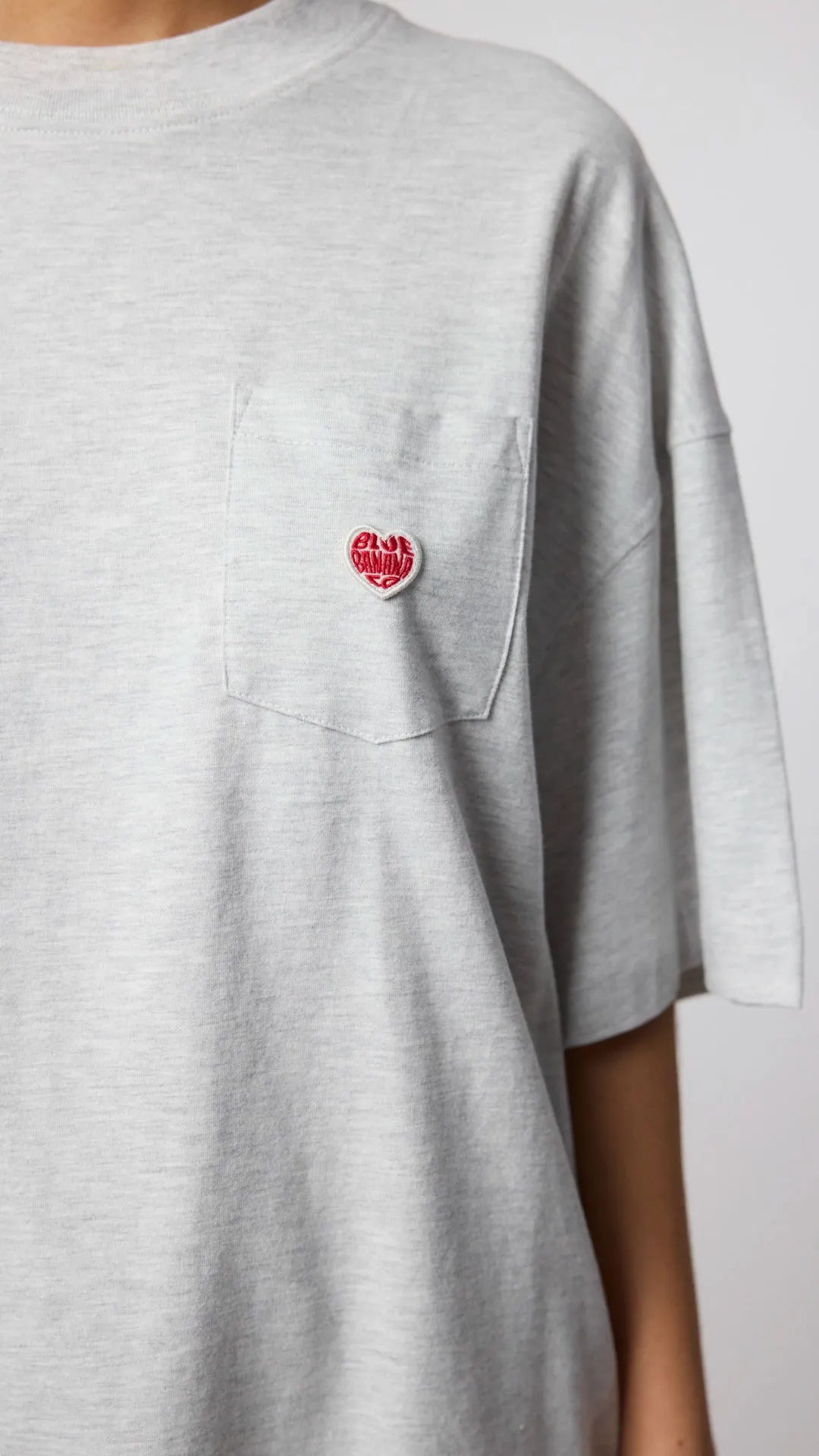 CAMISETA HEART POCKET LIGHT GREY MELANGE
