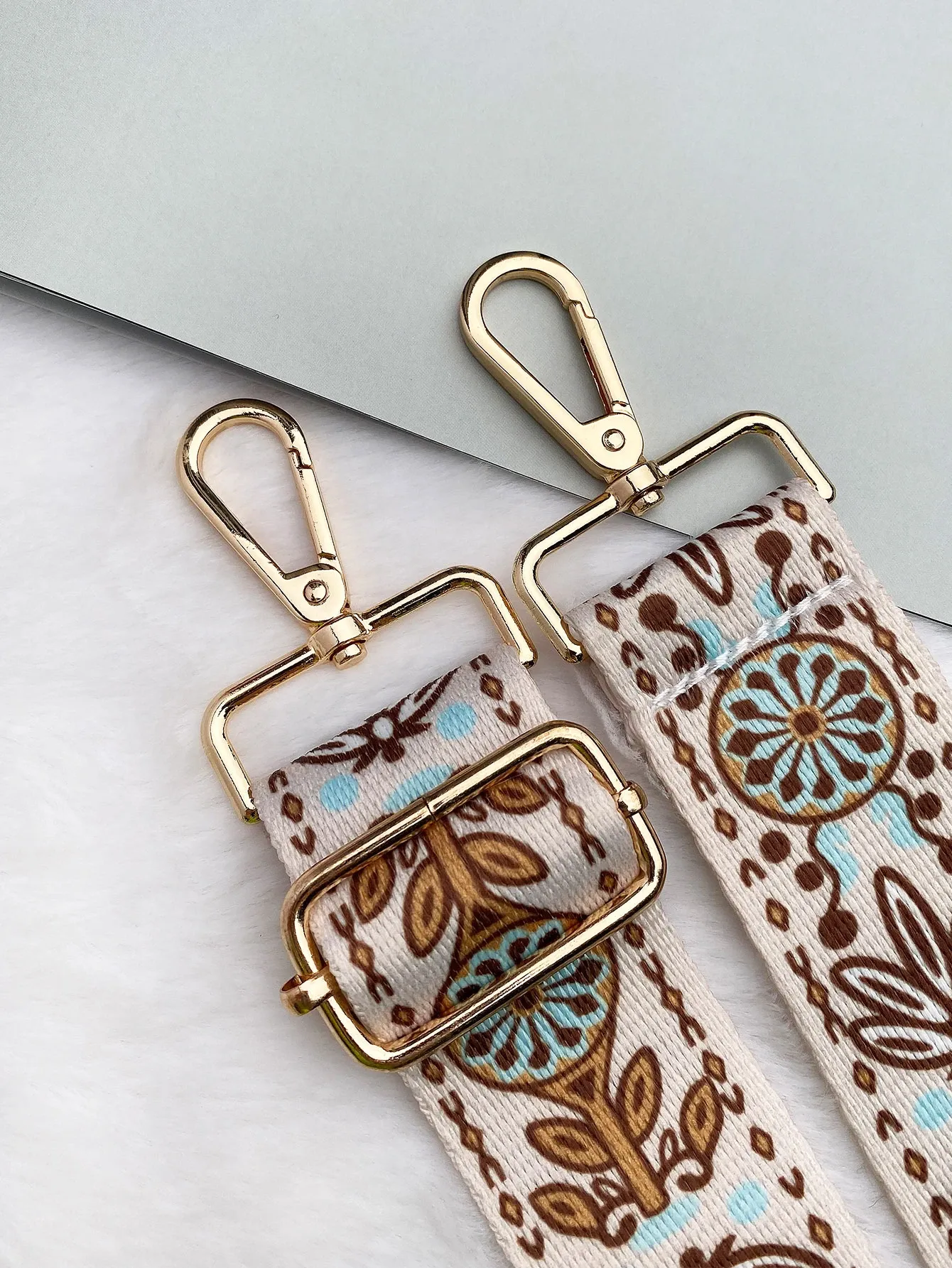 Colorblock Plant Graphic Bag Strap