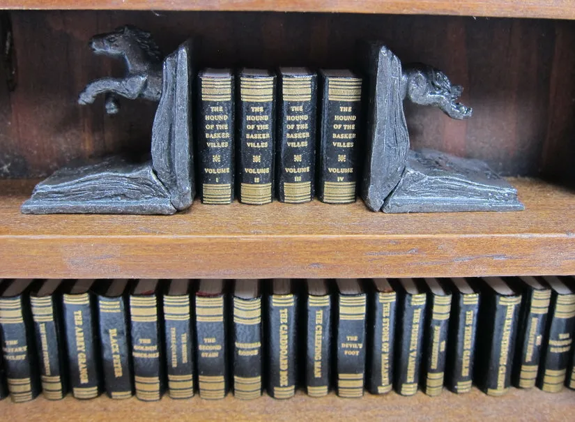 Complete Miniature Set of the Sherlock Holmes Stories