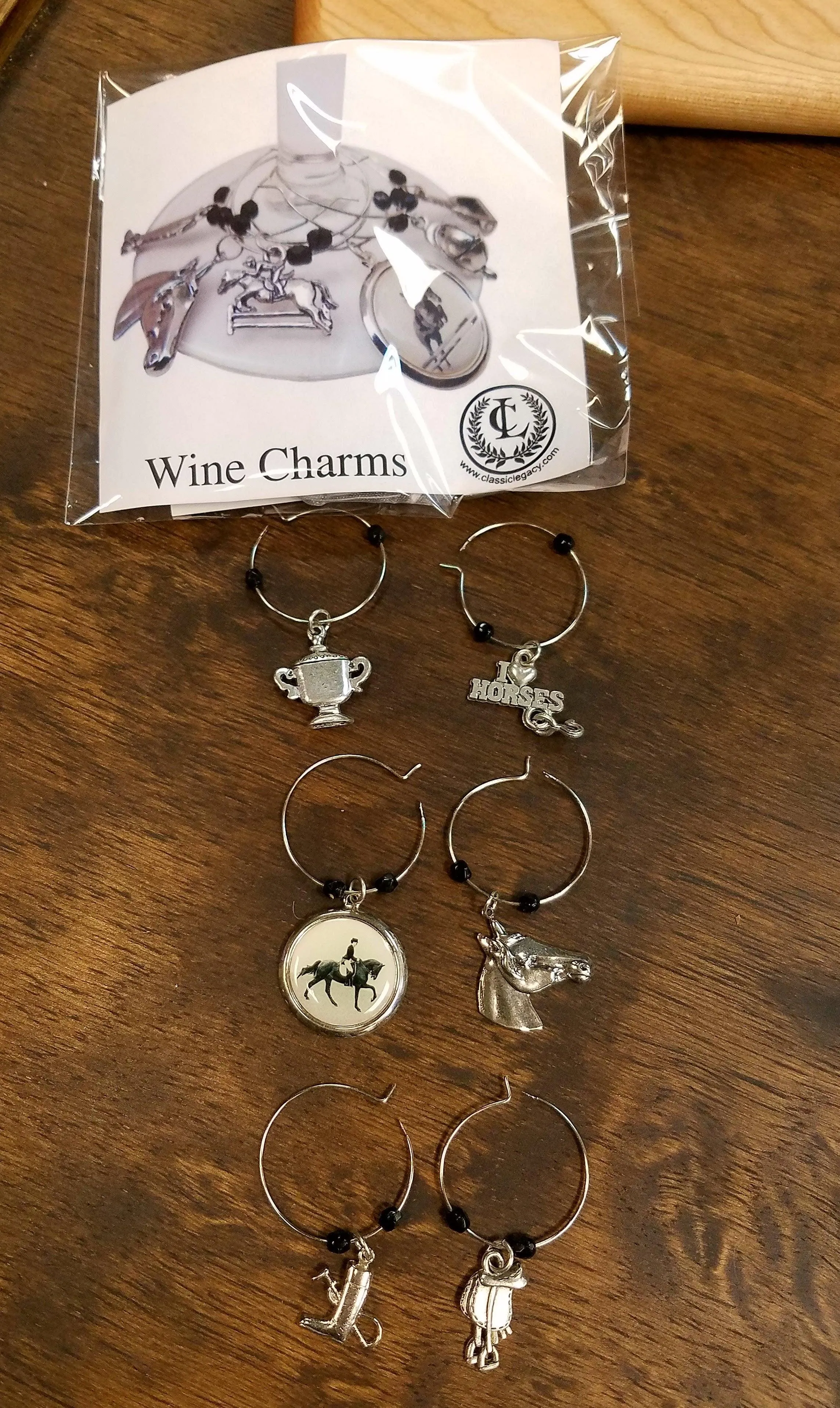 Custom Wine Glass Gift Basket with Engraved Art
