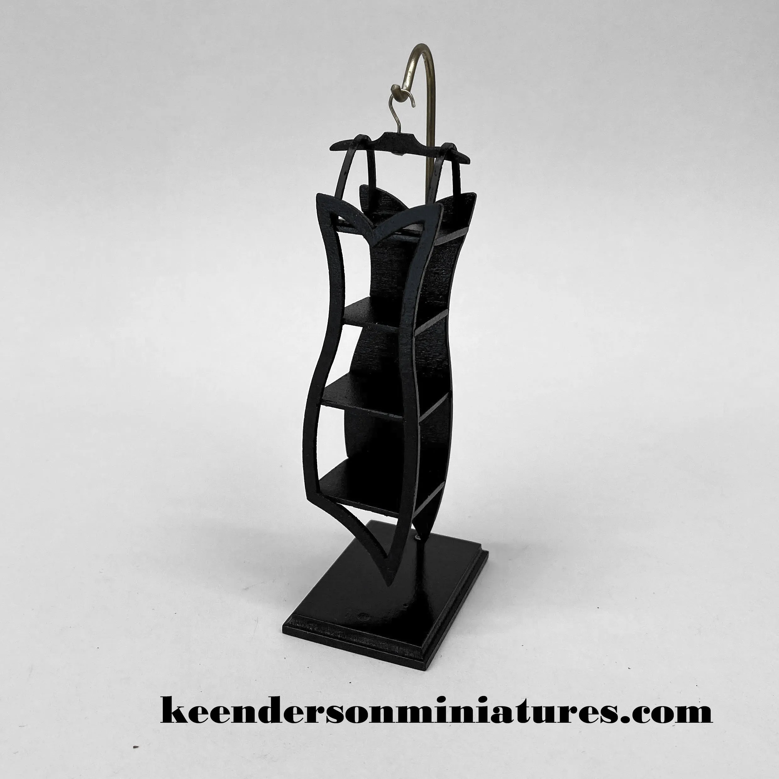 Dress Shelf