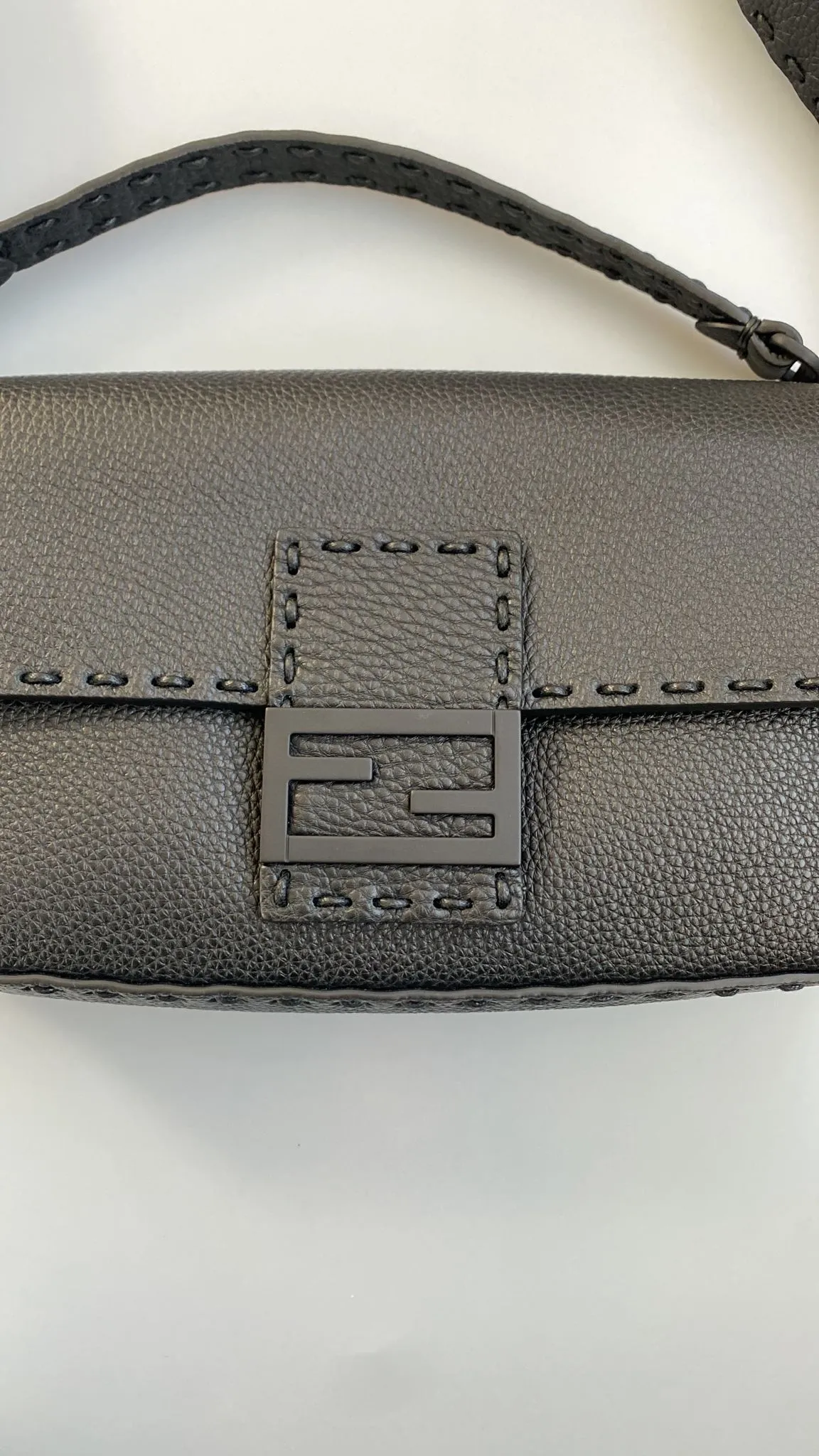 Fendi Black Selleria Regular Baguette