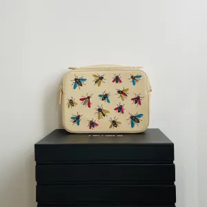 FLIES EMBROIDERED CROSSBODY BAG (ECRU)