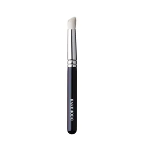 Hakuhodo J125 Angled Eyeshadow Brush (BKSLN)