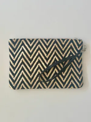 HB29 CHEVRON CLUTCH BAG