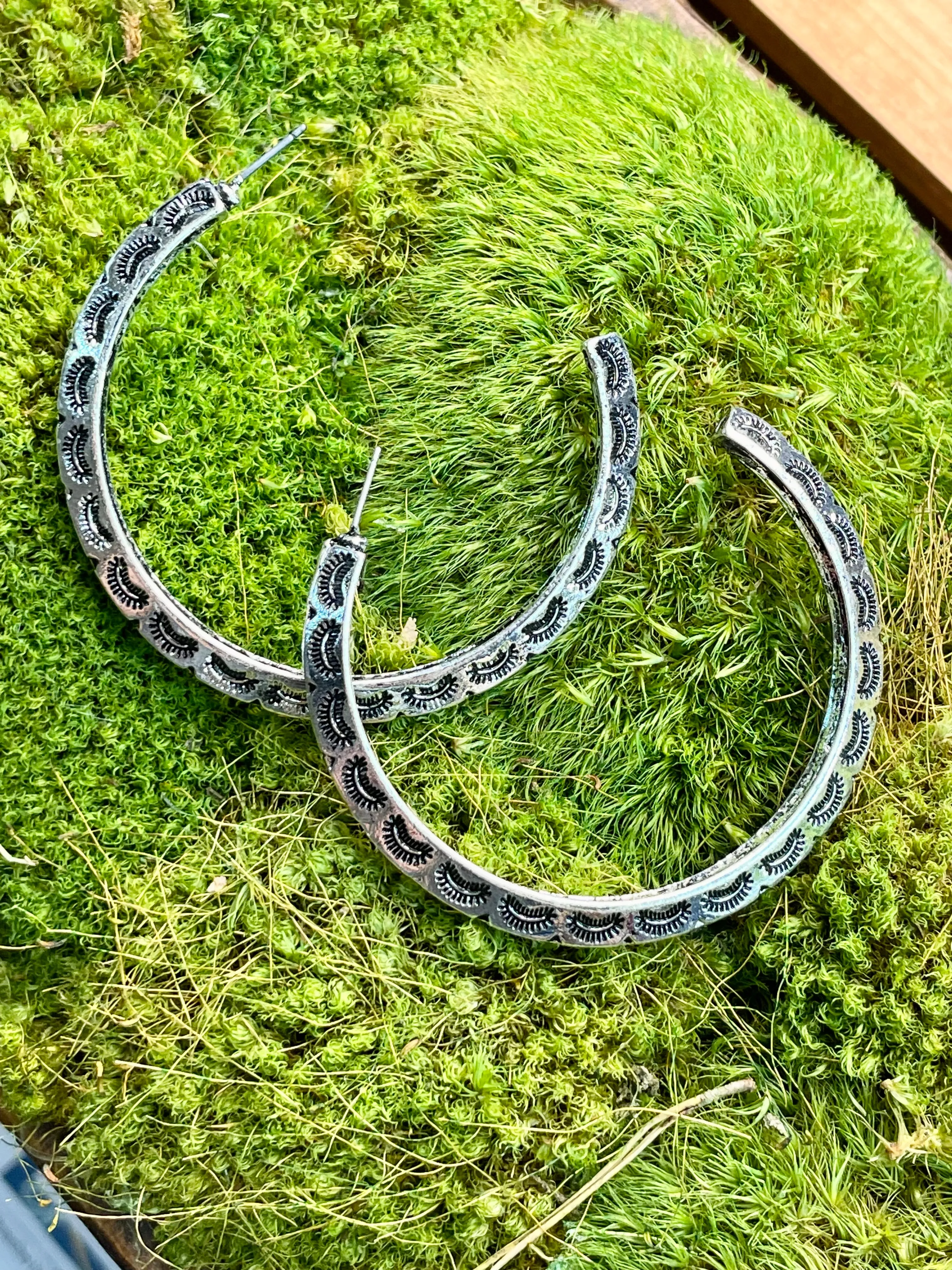 Helena Western Textured Angled Hoop Earrings
