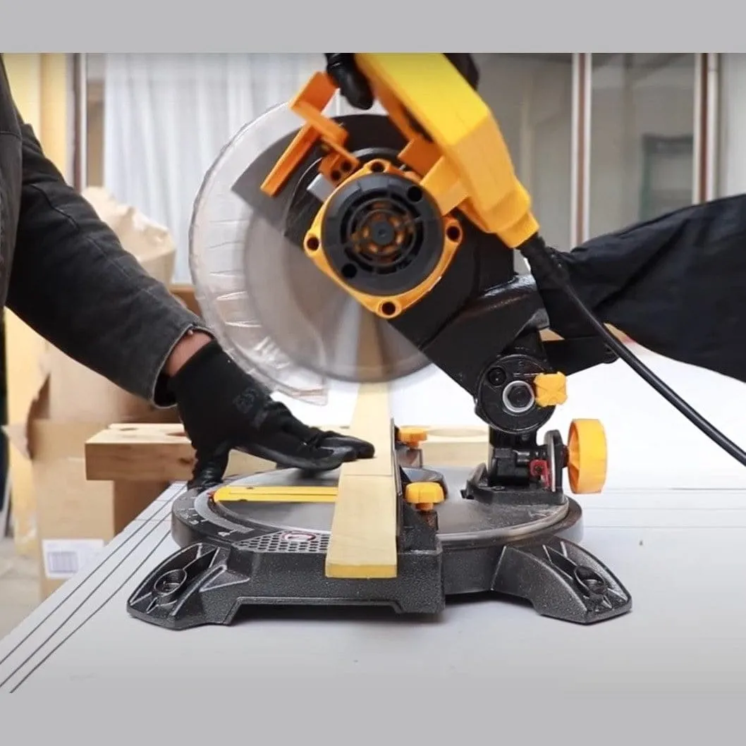 Ingco Mitre Saw 1400W - BMS14002