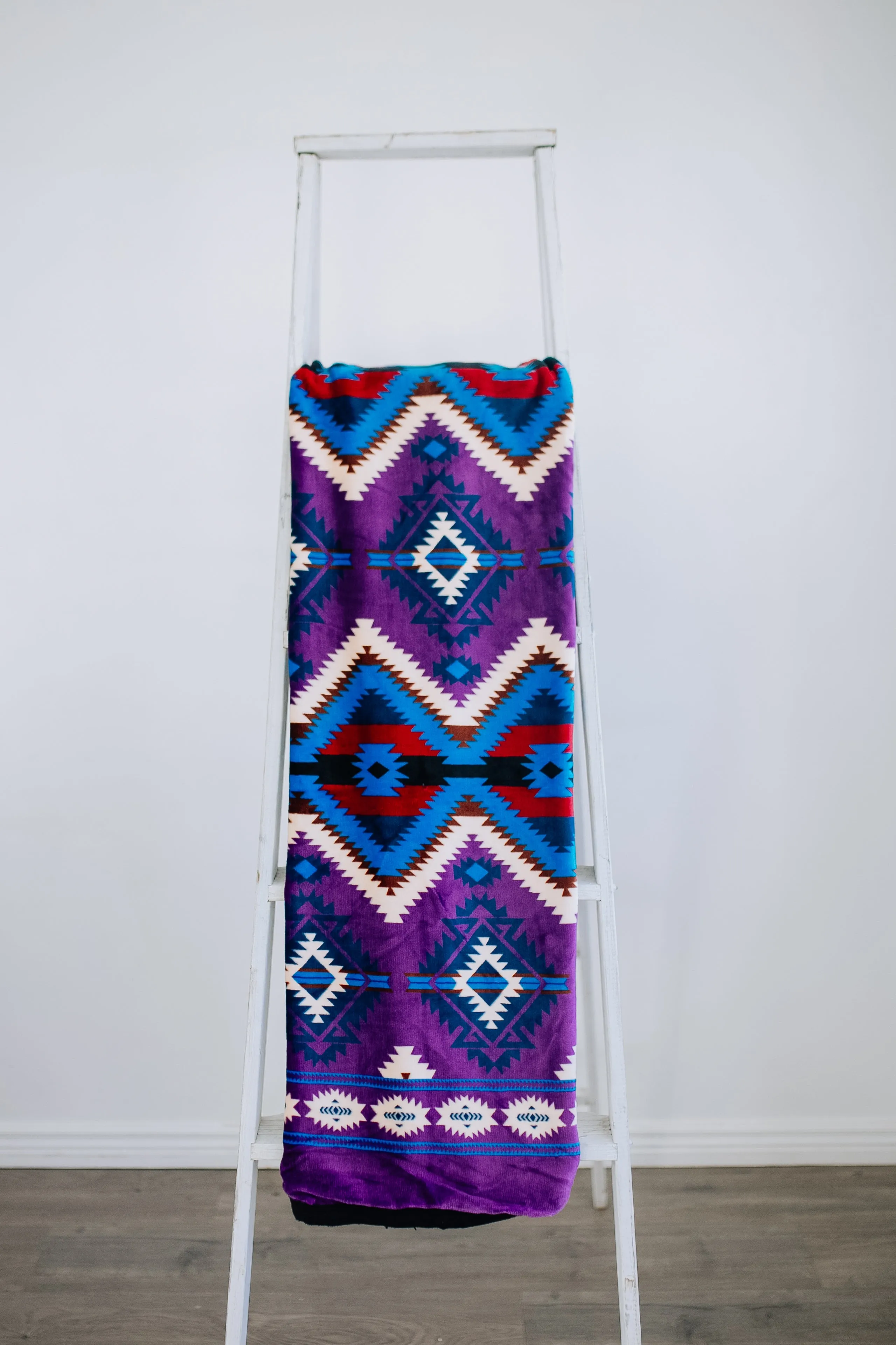 King Blanket - Lightening Pattern