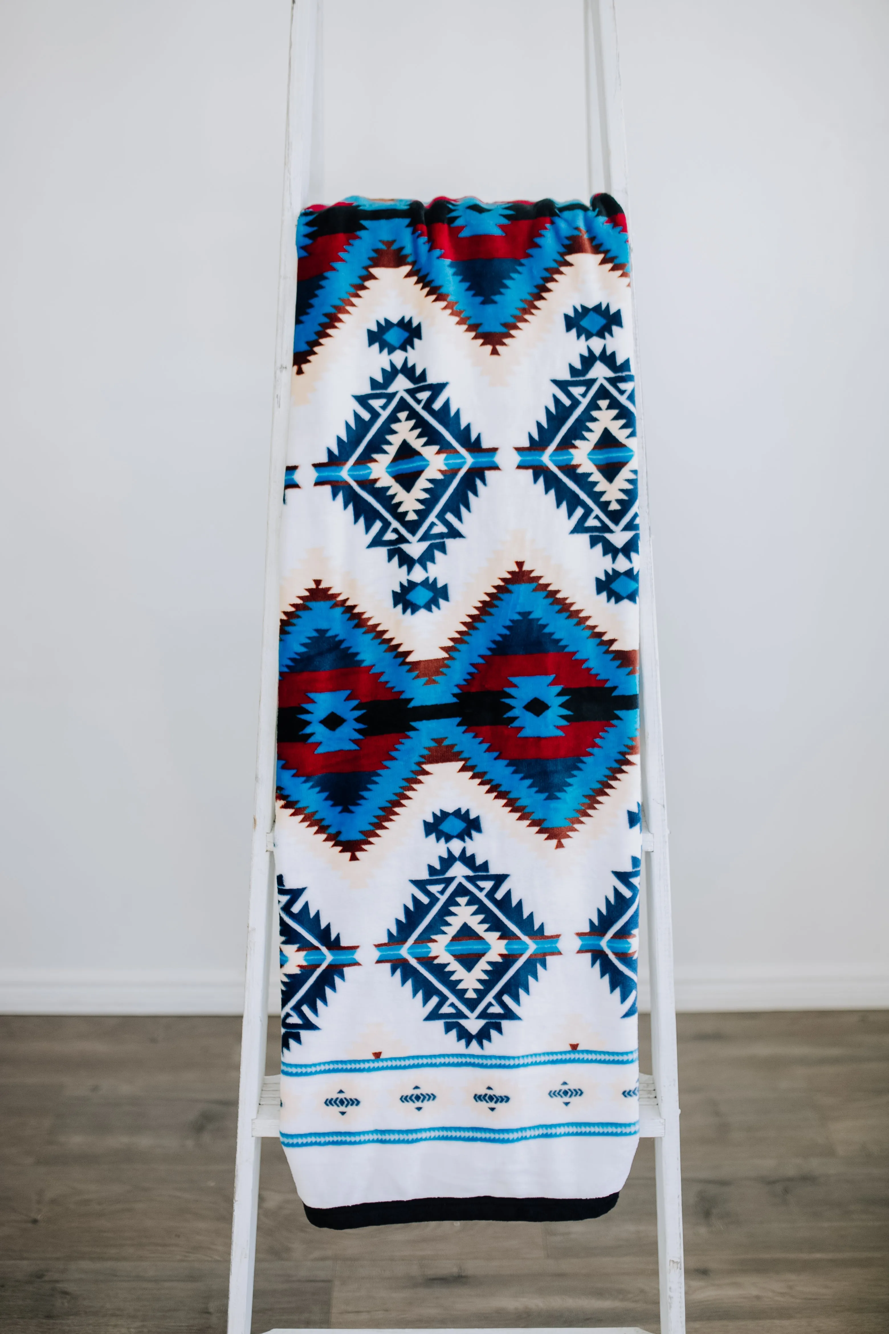 King Blanket - Lightening Pattern