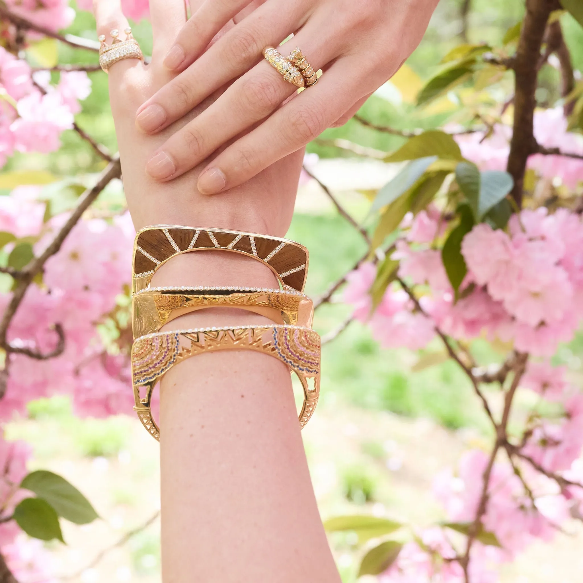 Knock on Wood Structured Bangle