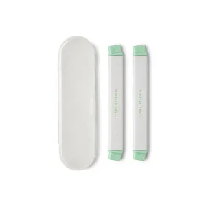 Lemon Lavender Fuzz Off Dermaplaner Facial Razor