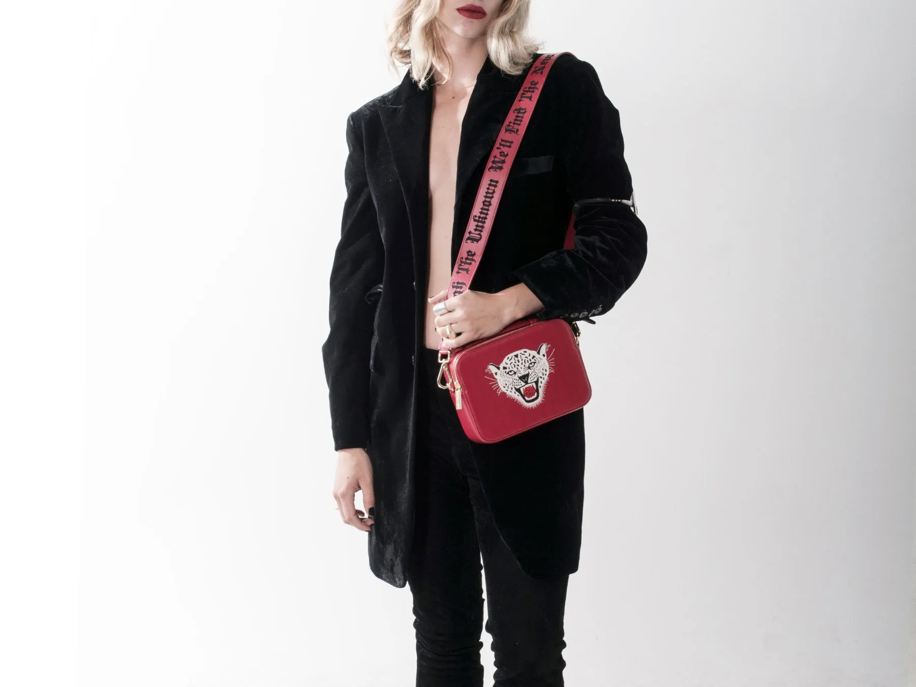 LEOPARD EMBROIDERED CROSSBODY BAG