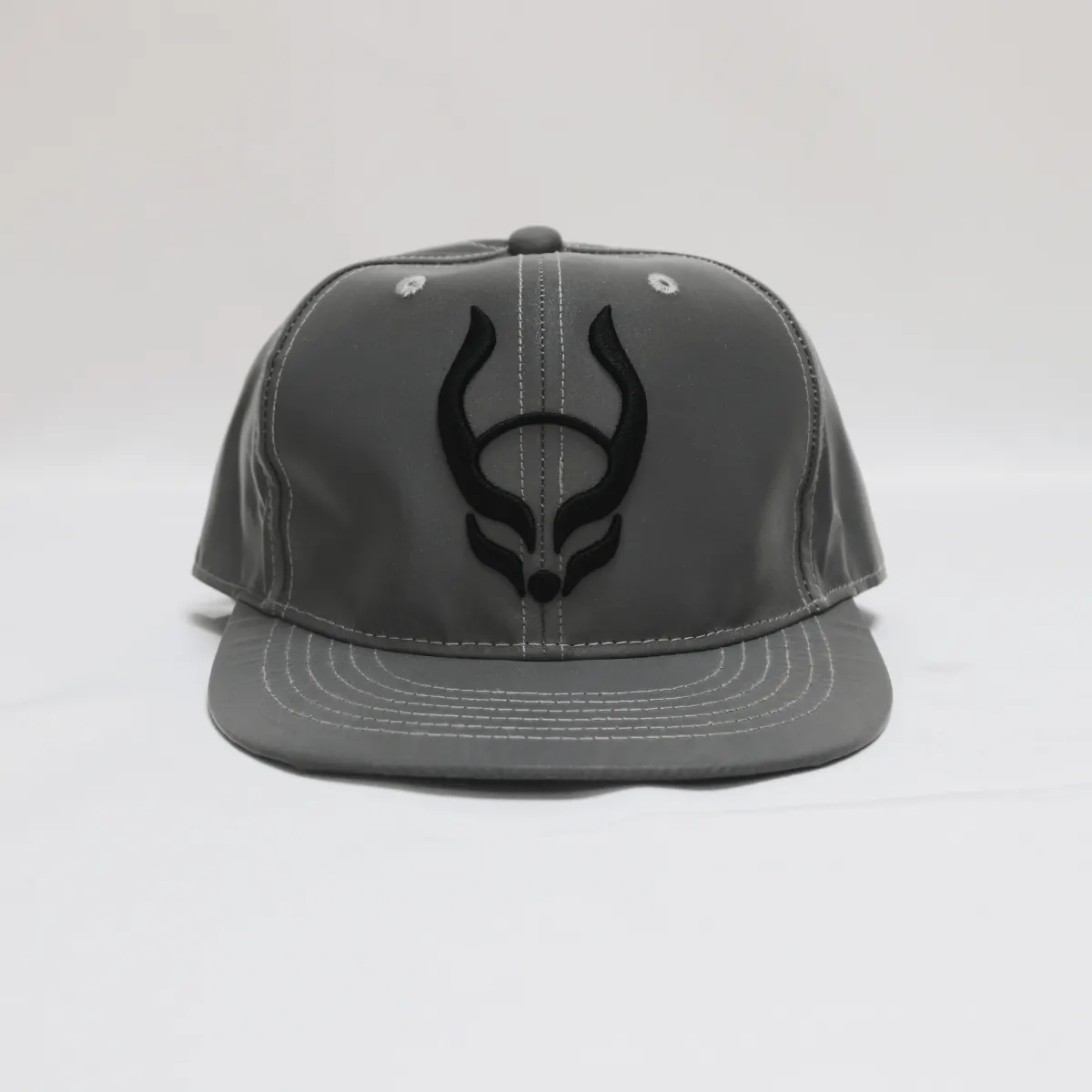 LOGO REFLECTIVE CAP