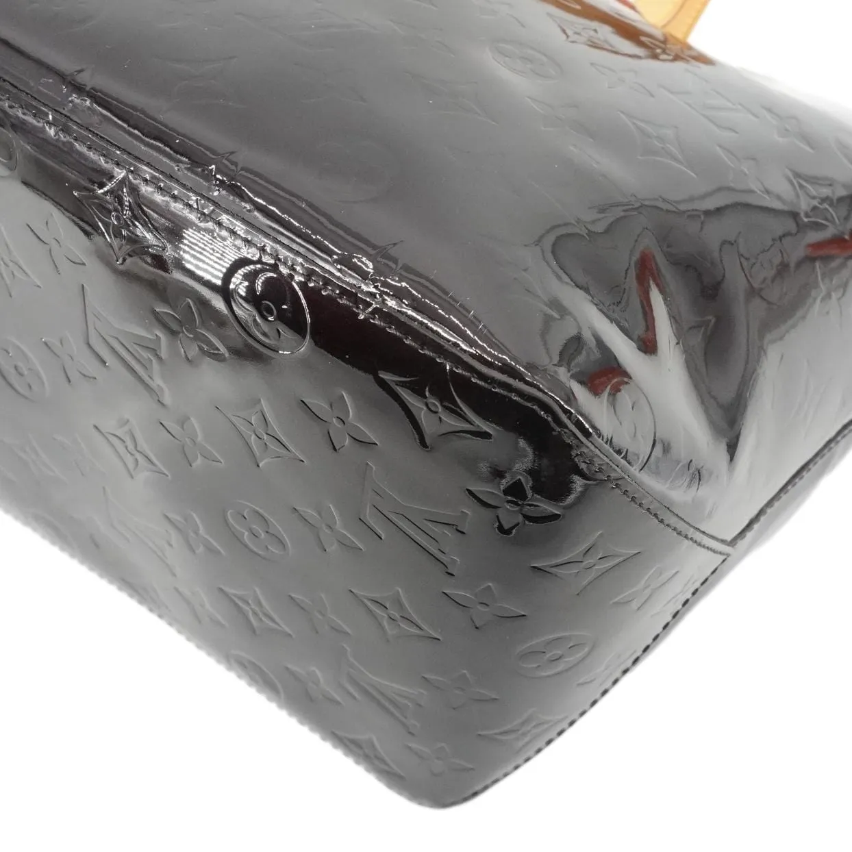 LOUIS VUITTON Bellevue Vernis Leather Tote Bag Burgundy