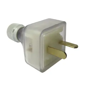 Low voltage Extension Plug 32V 15A