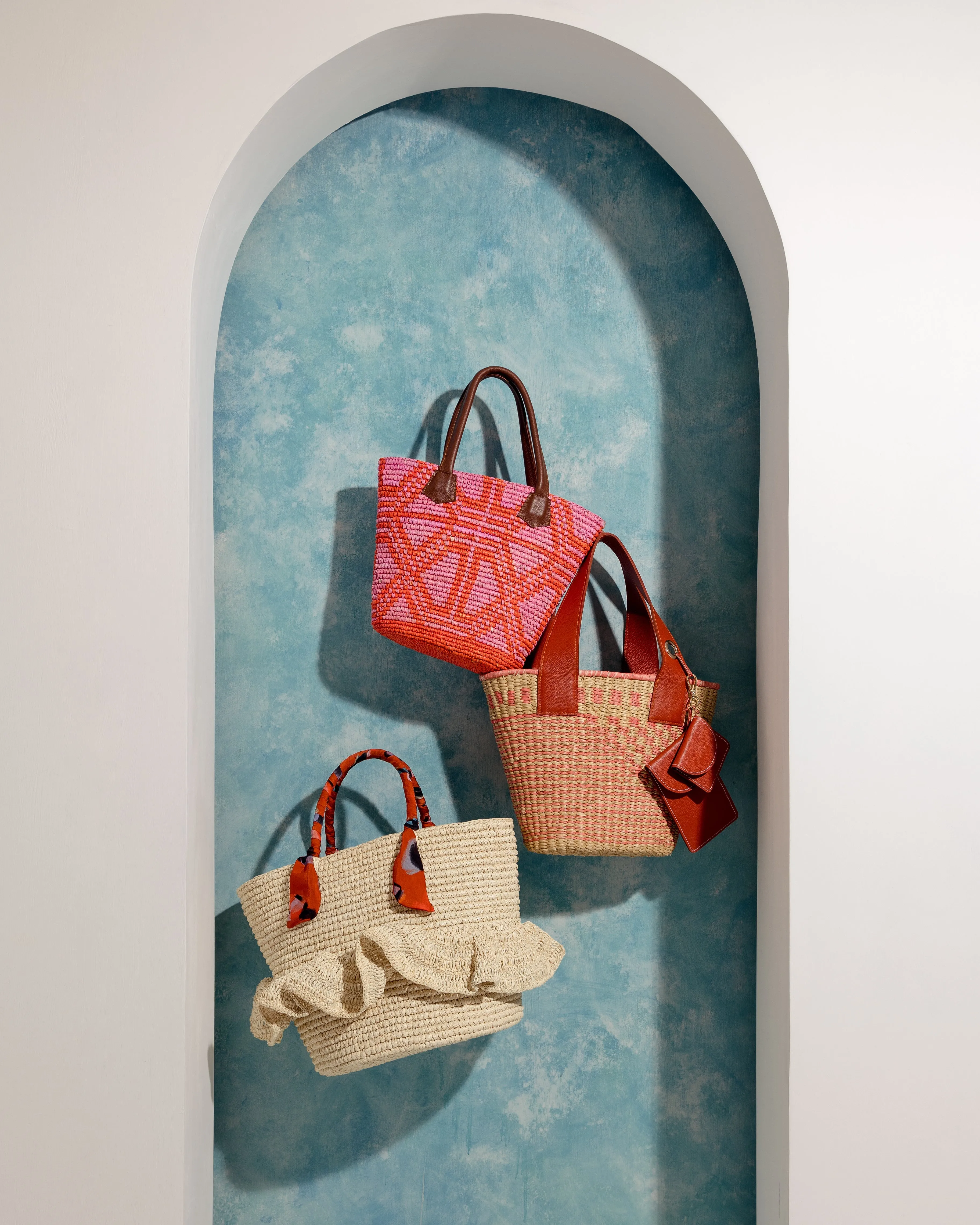 Medium Straw Tote