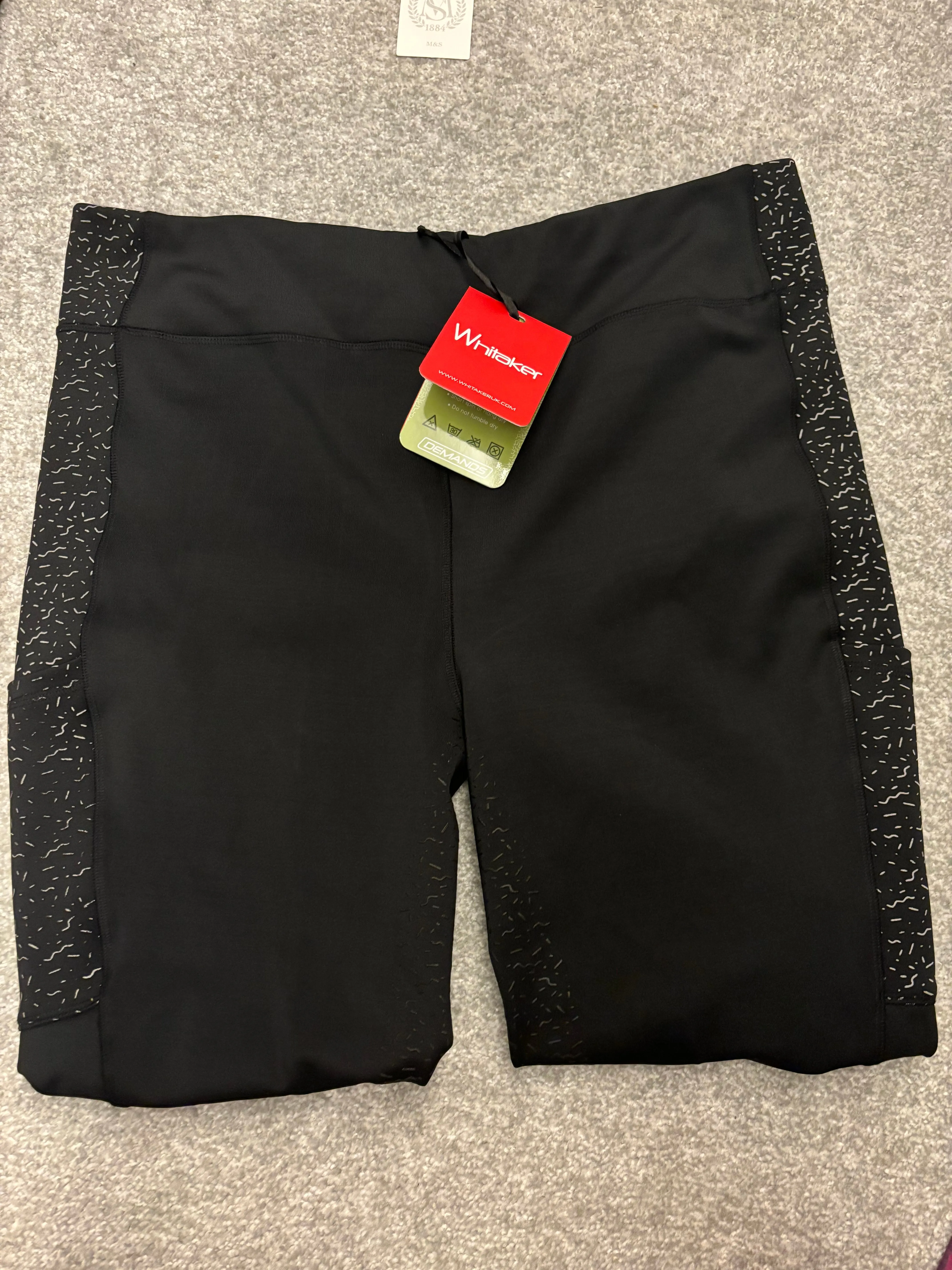 New John Whittaker black riding leggings with reflective side panel size XL 18/20❣️