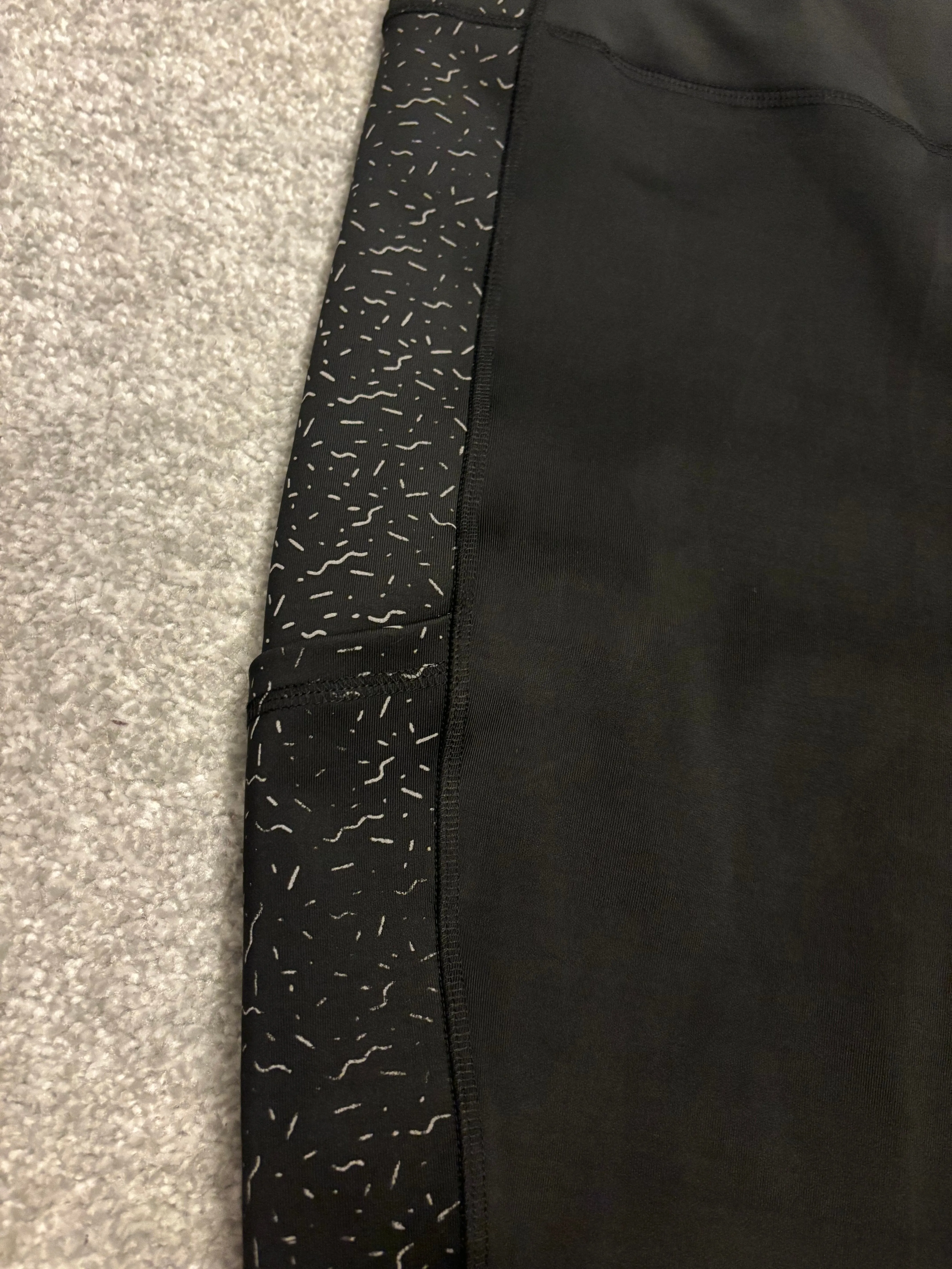 New John Whittaker black riding leggings with reflective side panel size XL 18/20❣️