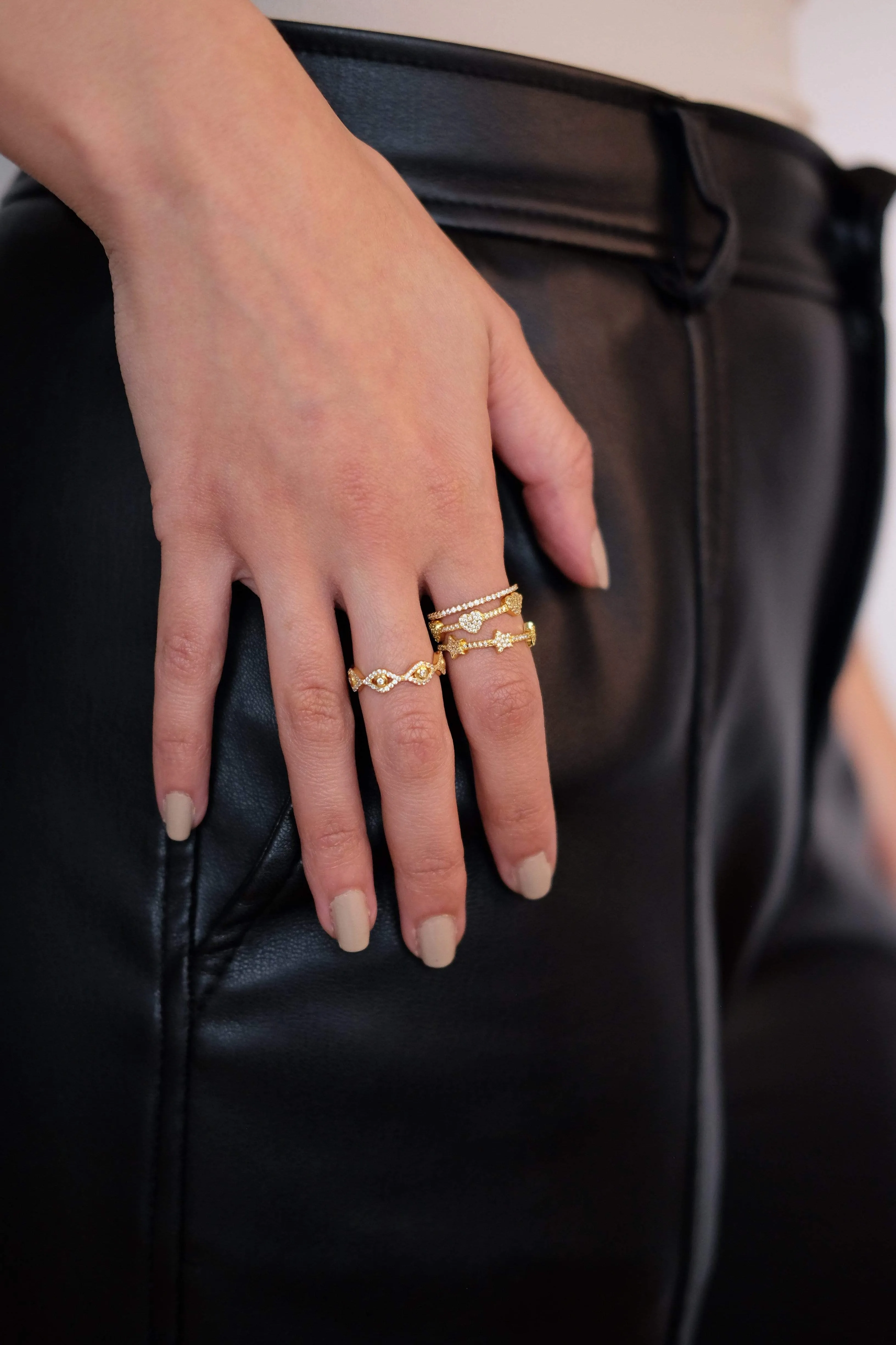 Pave Heart Band Ring