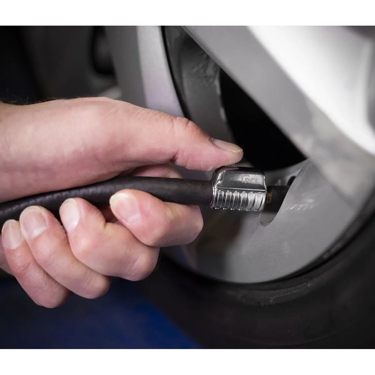 PCL 90° Angled Swivel Tyre Inflator Clip-On Connector 1/4"BSP(F)
