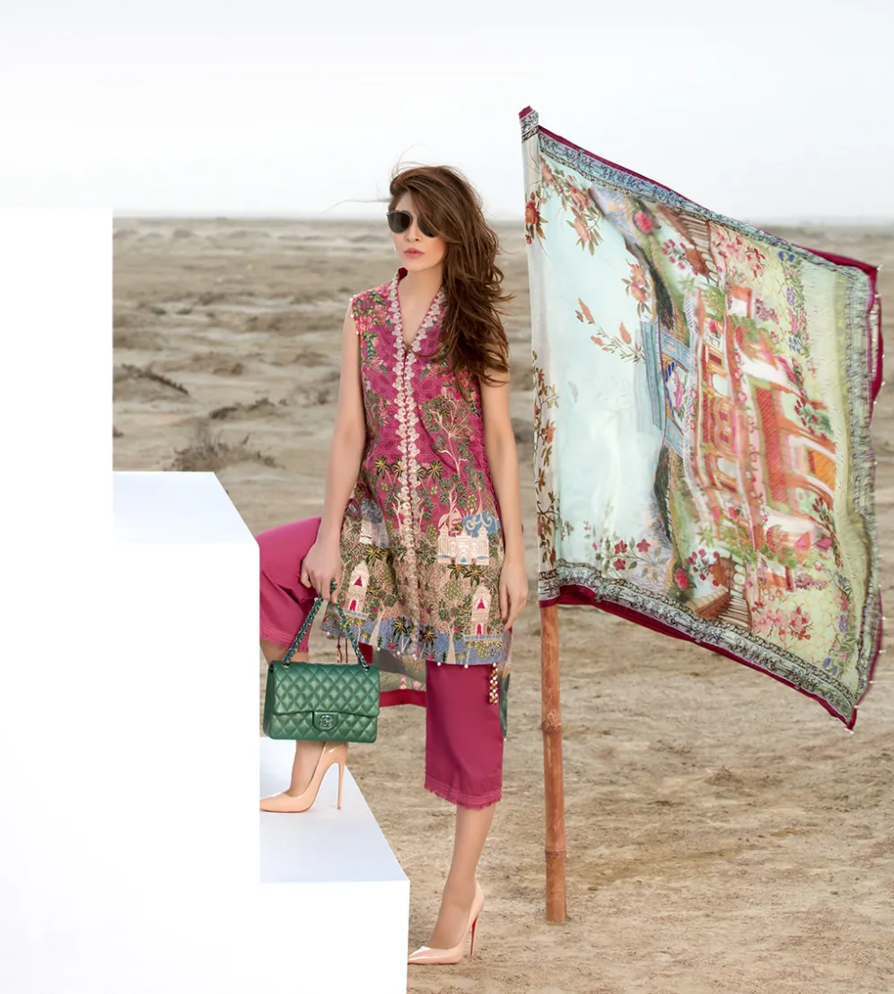 Persian Miniature – Garnet