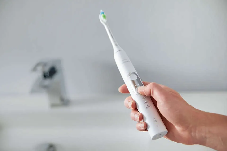 Philips Protectiveclean 6100 Sonic Electric Toothbrush HX6877/23