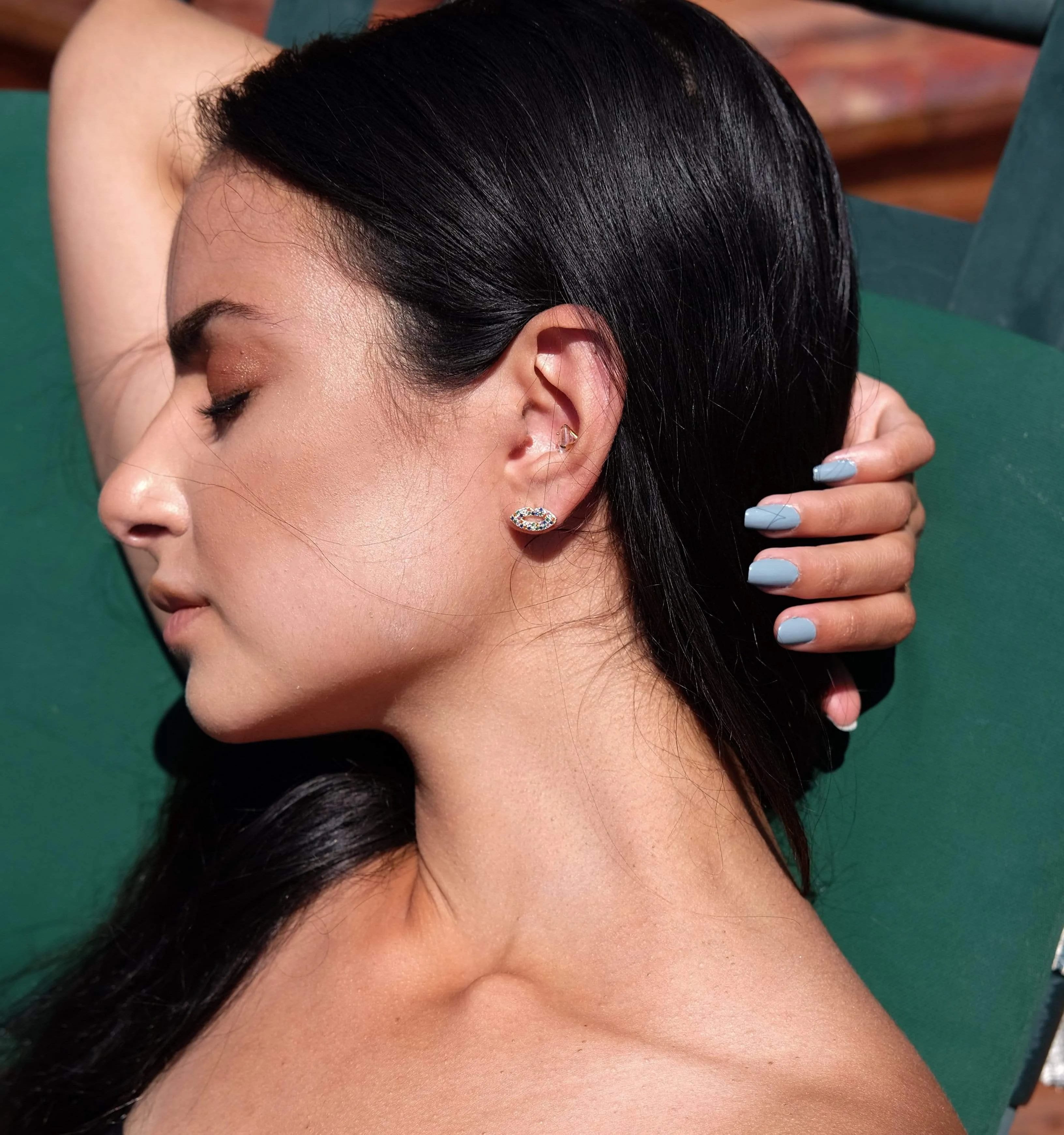 Scarlett Pouting Lip Stud Earrings