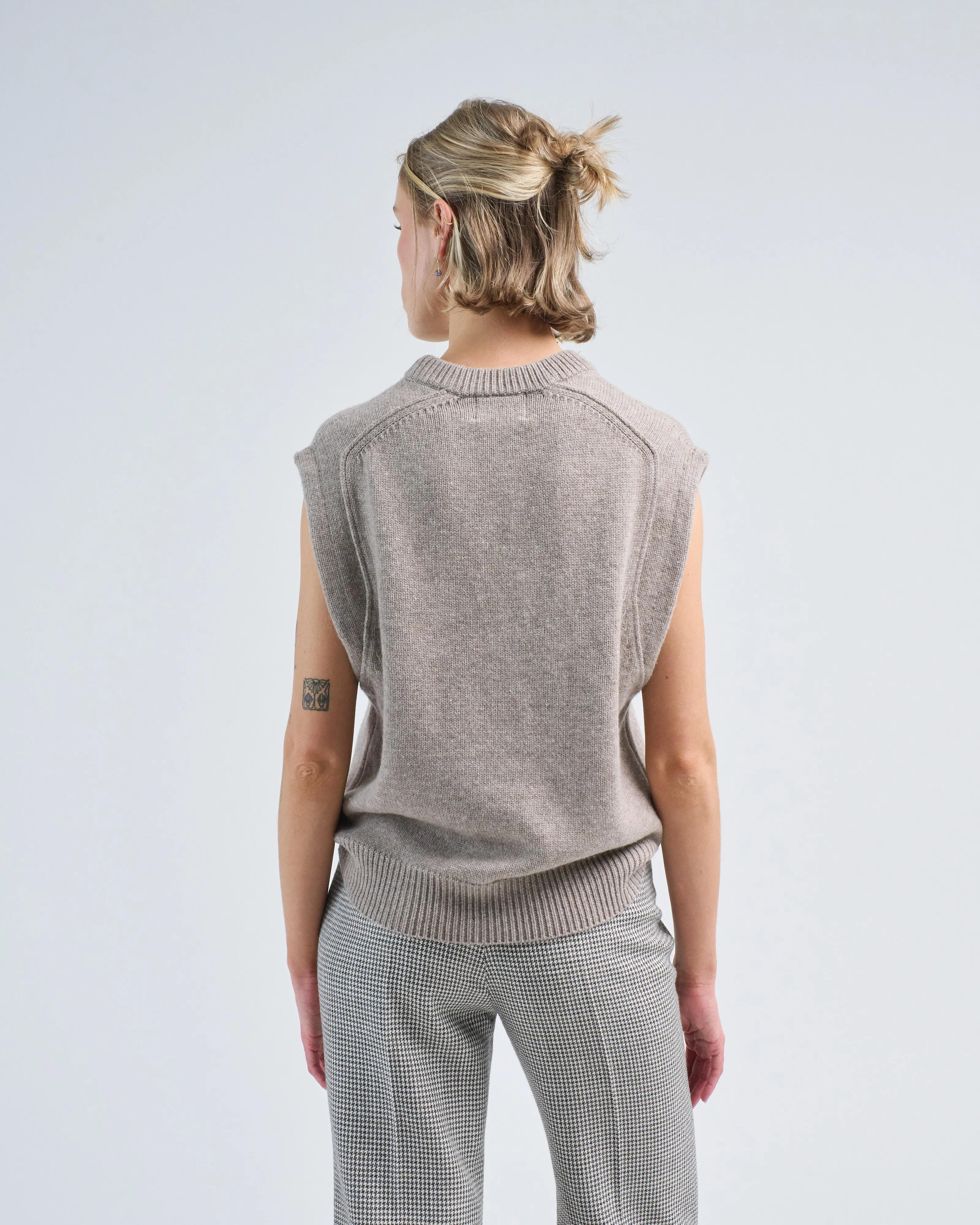 sleeveless boxy top