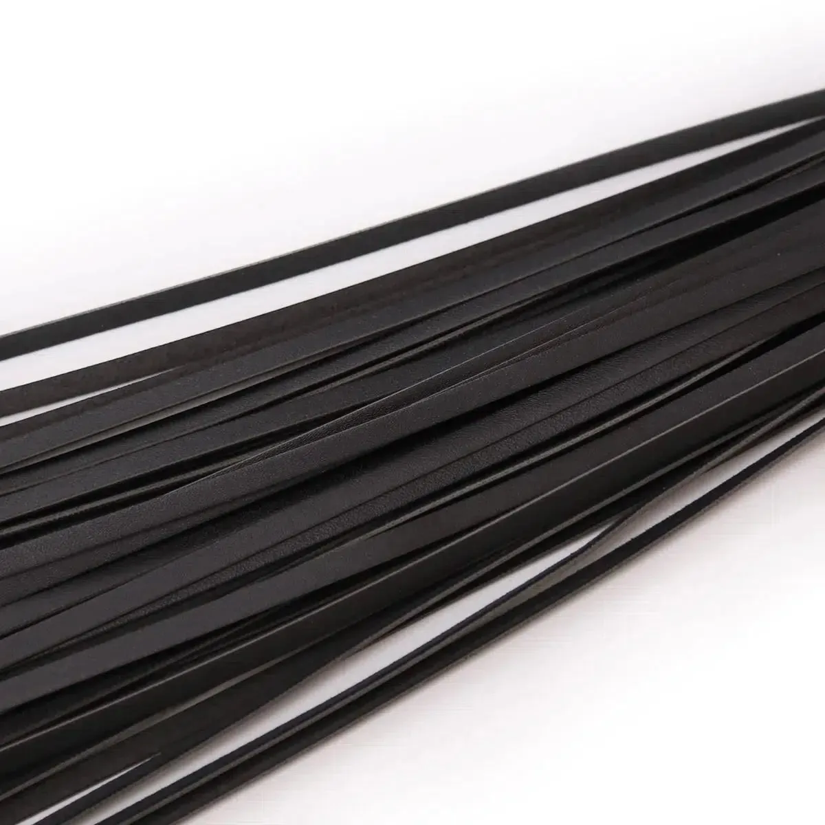 Smart Moves - Flogger met Dildo Handvat - Zwart