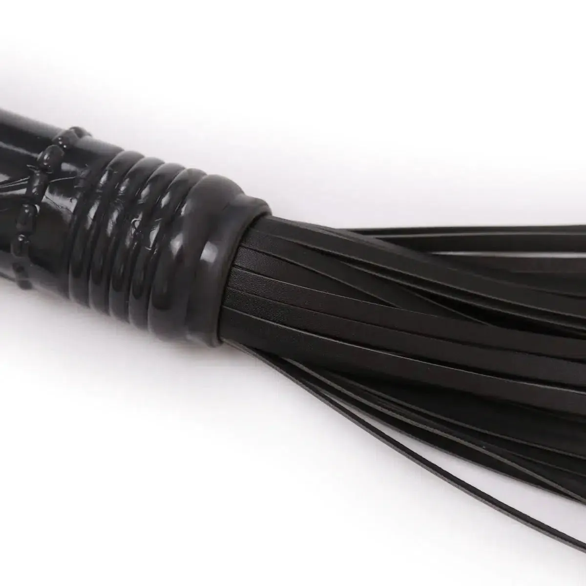 Smart Moves - Flogger met Dildo Handvat - Zwart