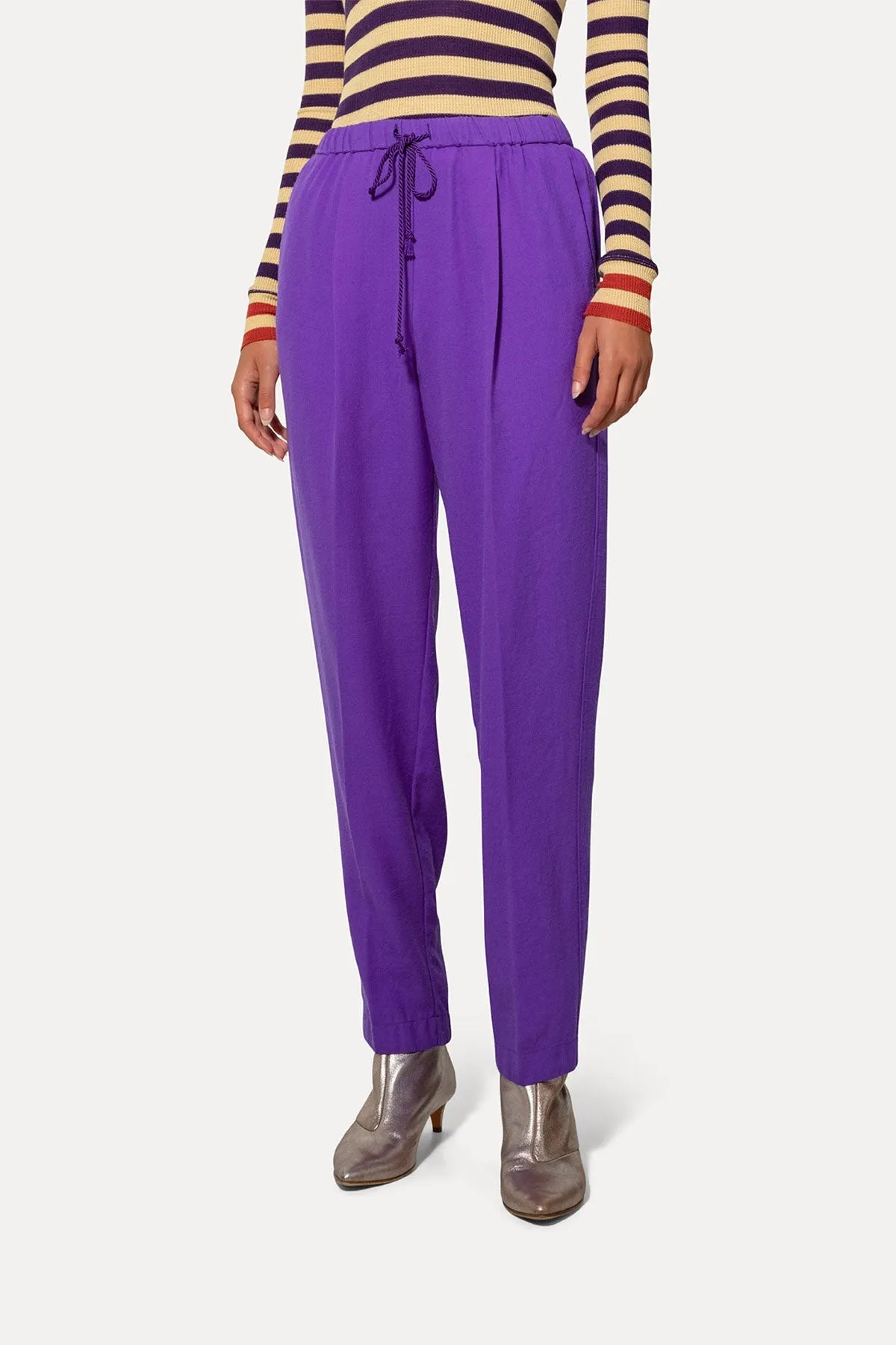 Structured Wool Drawstring Jogging Pant