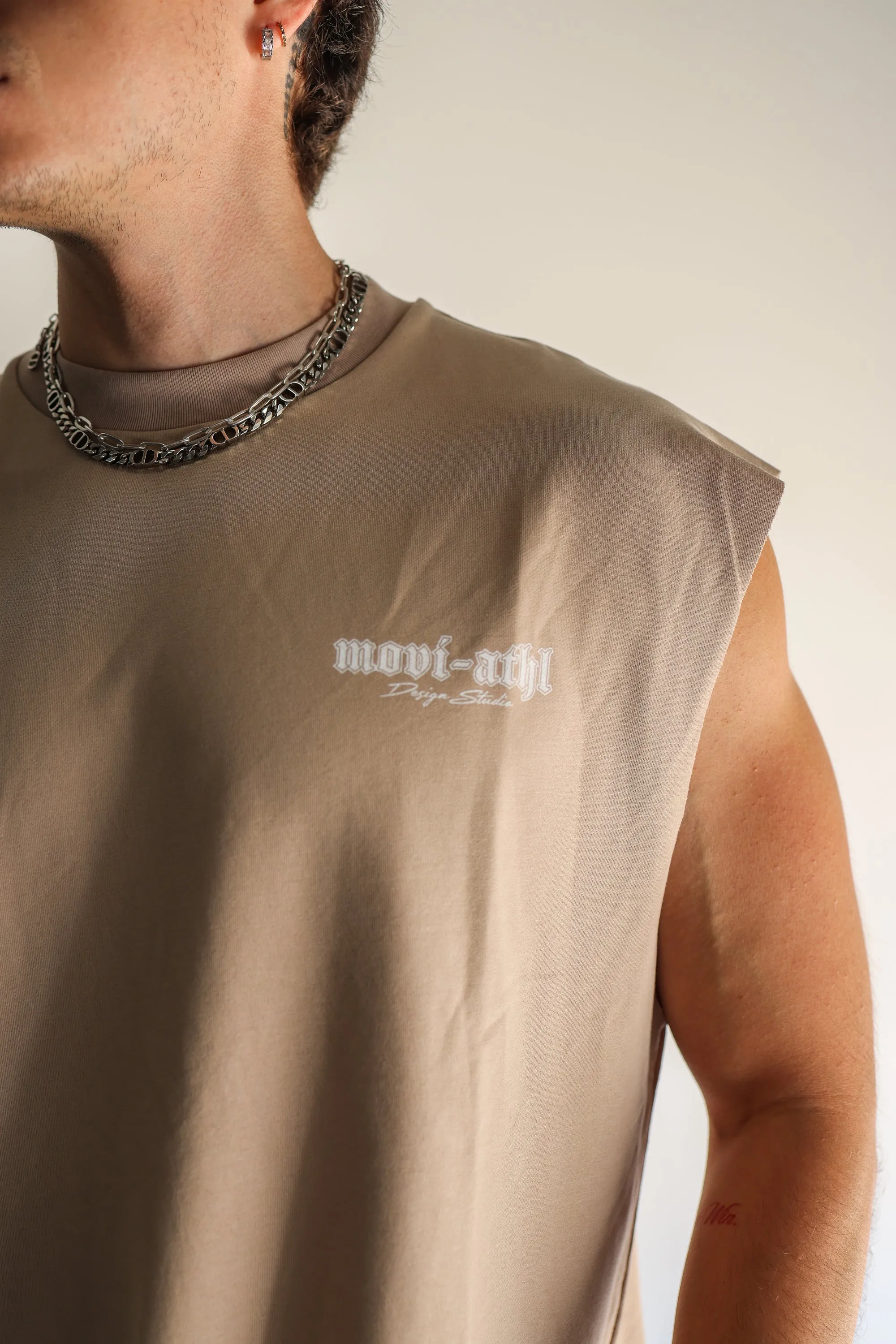 STUDIO CUT-OFF - SAND
