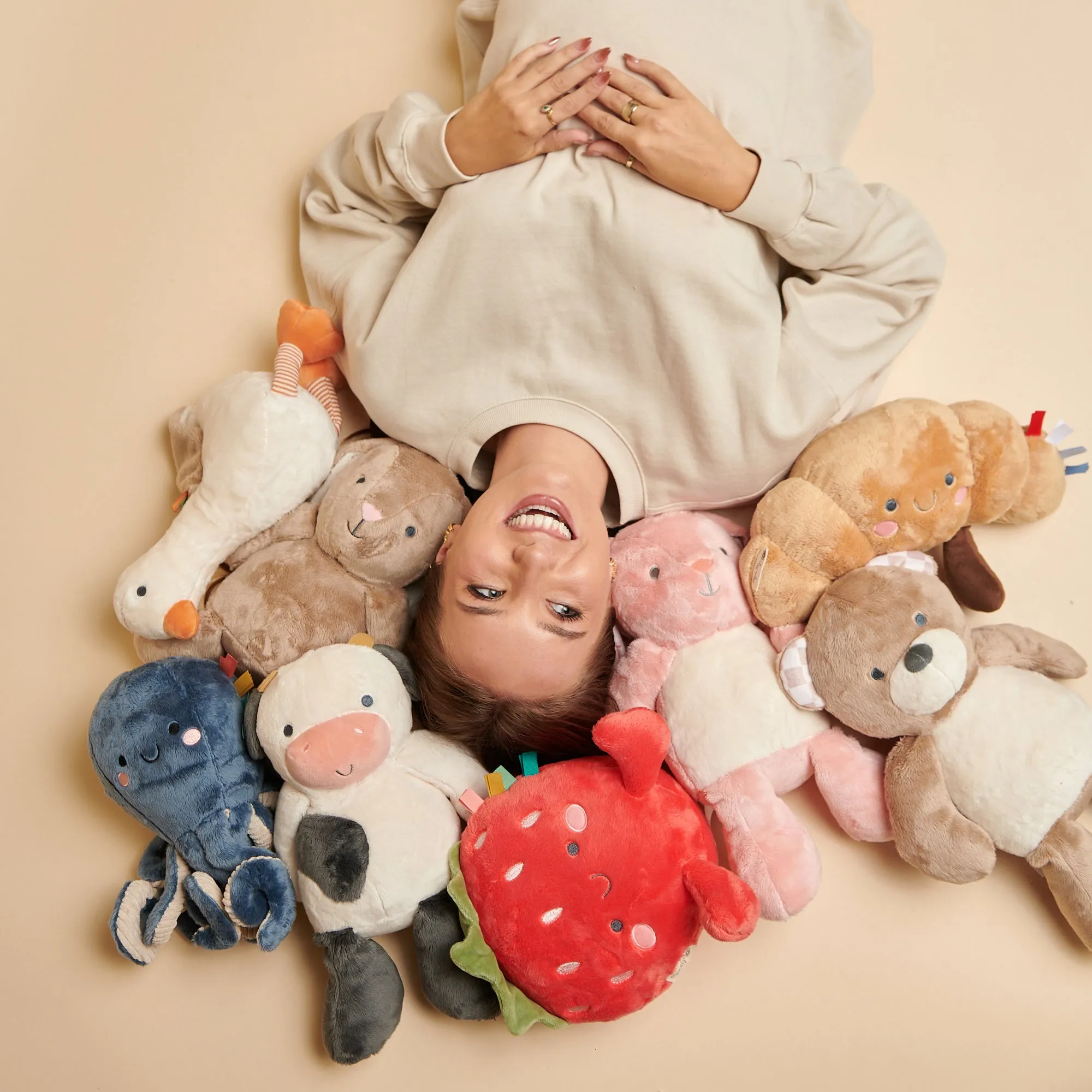 Sweetie Snuggles™ Plush - Bille the Bunnie (Taupe)