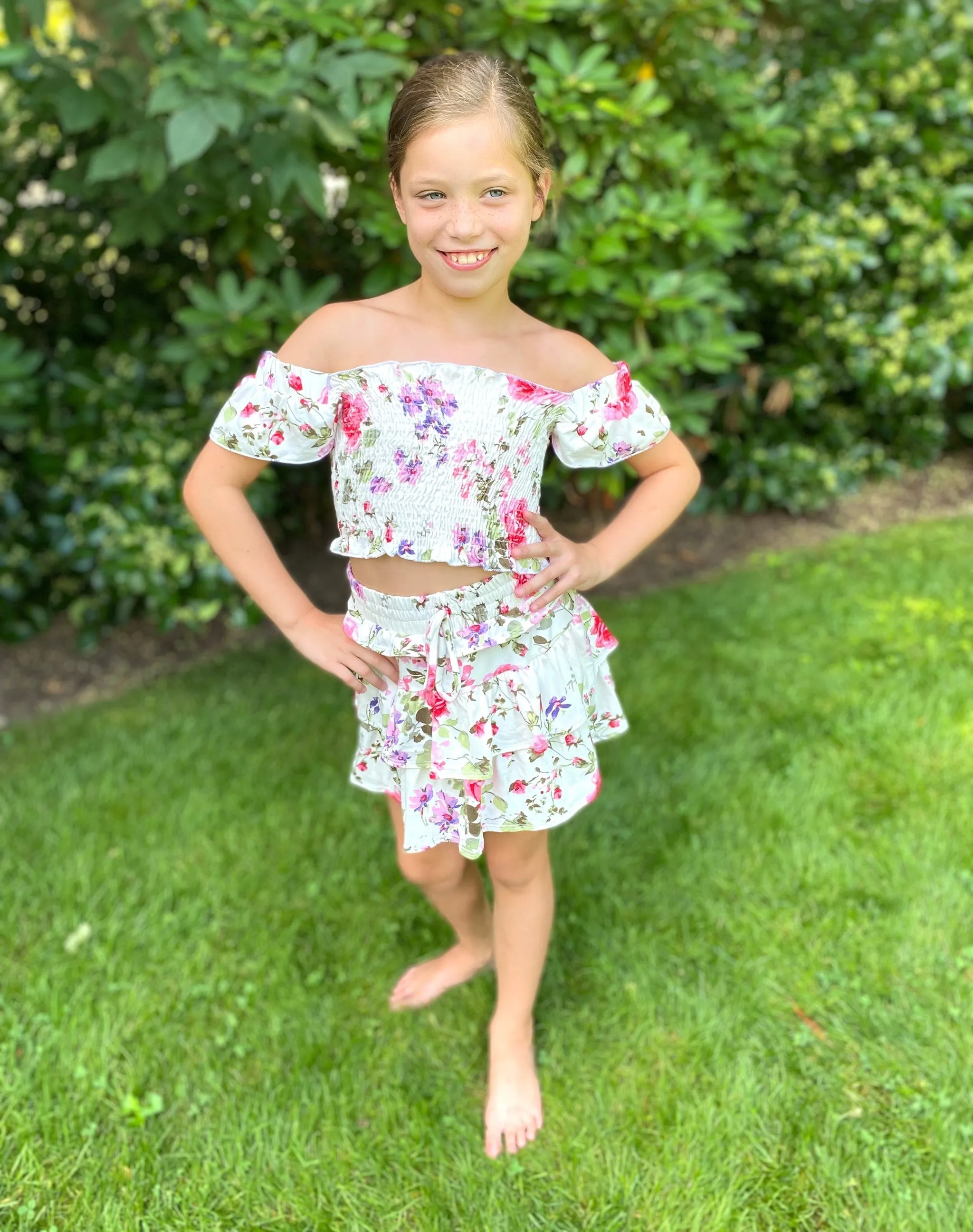 Tweenstyle by Stoopher Ivory Rose Floral Smocked Crop Top w/Ruffle Sleeve