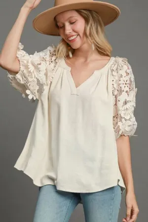 Umgee 3D Floral Sleeve Top
