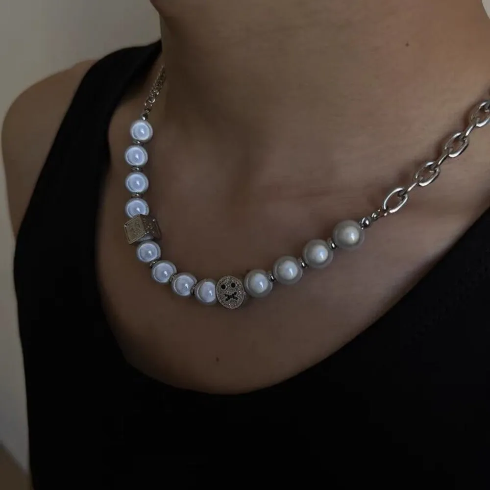 Urban Reflective Pearl Smile Necklace