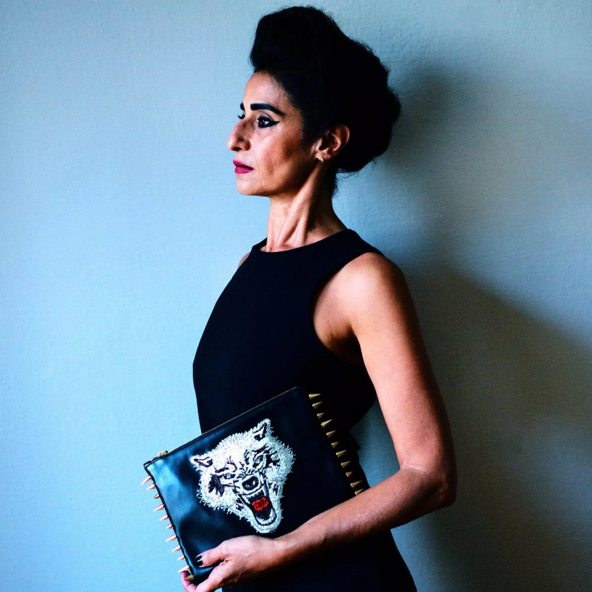 WOLF EMBROIDERED CLUTCH BAG